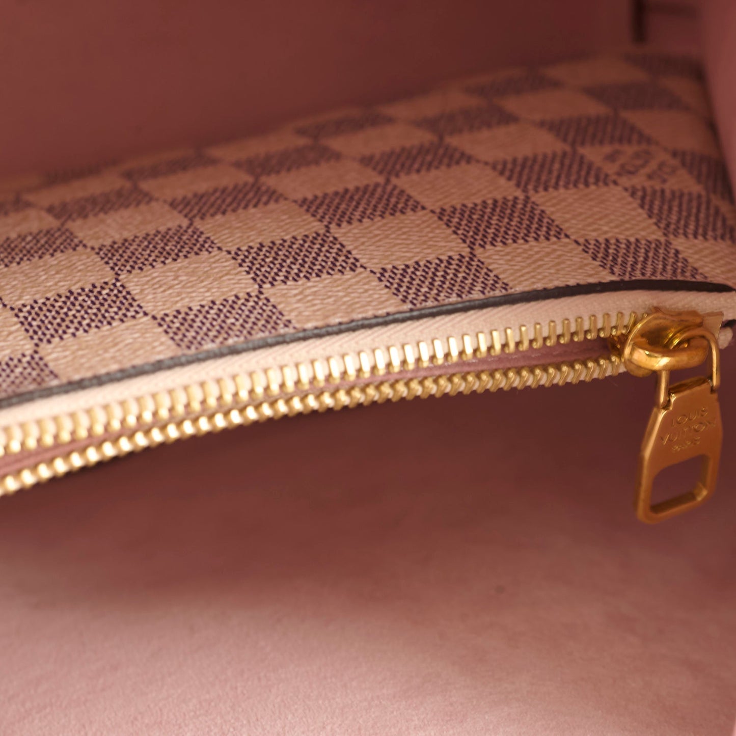 Louis Vuitton Neo Noe Damier Azur Pink