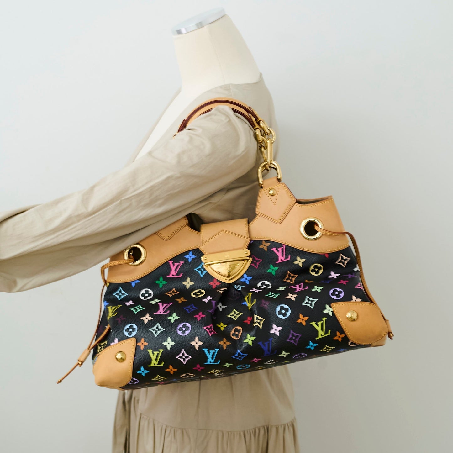 Louis Vuitton Ursula Multicoour