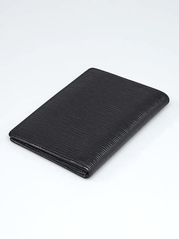 LOUIS VUITTON EPI LEATHER PASSPORT COVER