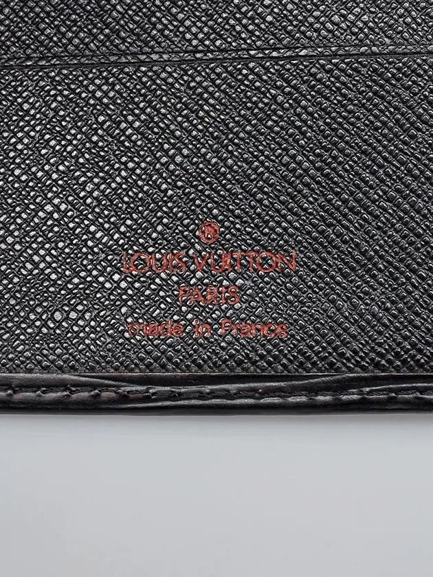 LOUIS VUITTON EPI LEATHER PASSPORT COVER