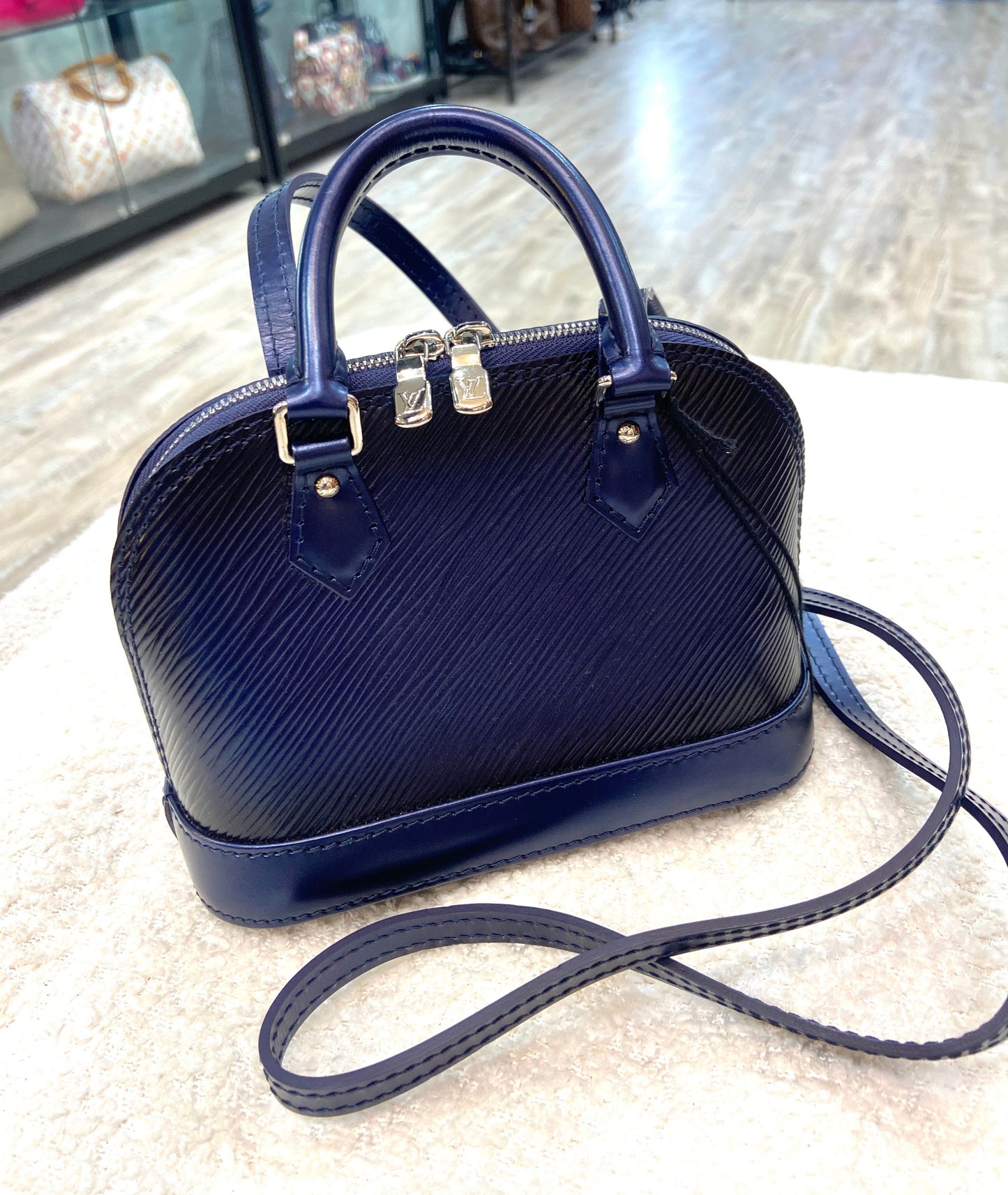 LOUIS VUITTON EPI LEATHER SEQUINS FLAME NANO ALMA BAG