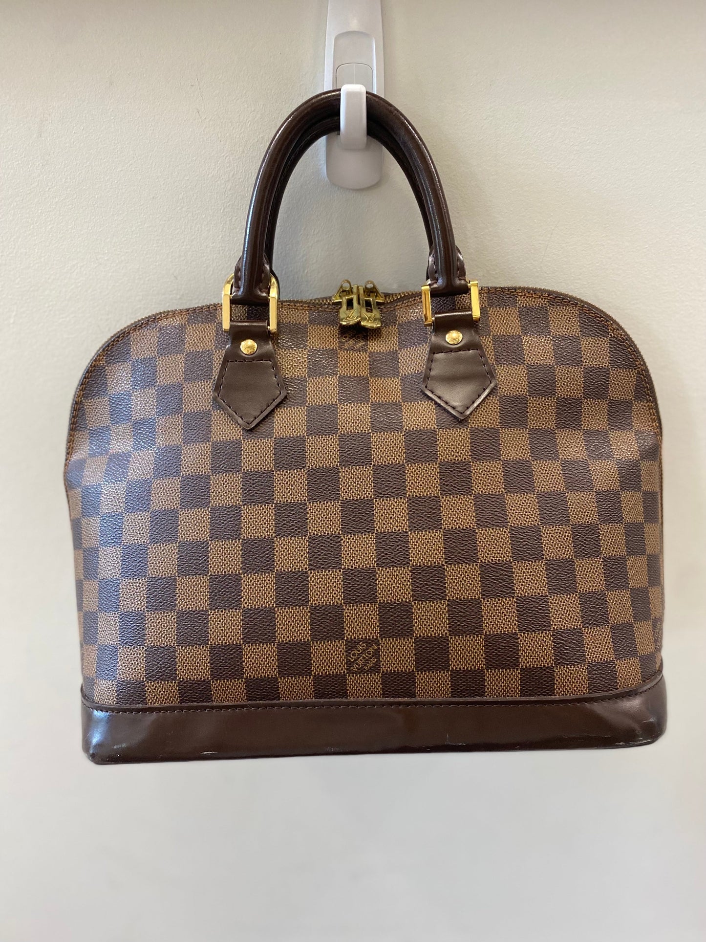 LOUIS VUITTON DAMIER EBENE ALMA PM HANDBAG