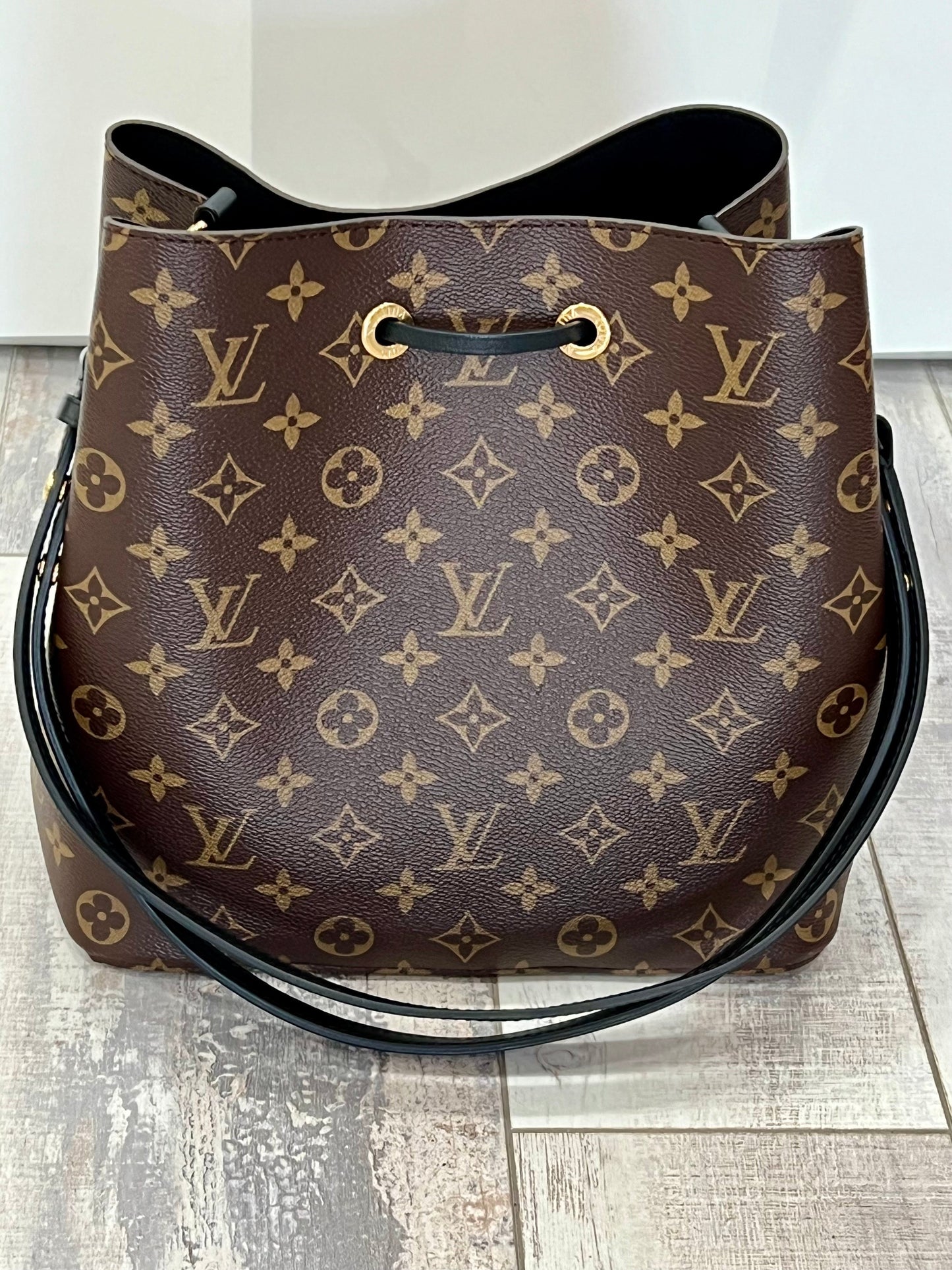 LOUIS VUITTON MONOGRAM NOÉNOE MM SHOULDER BAG BLACK