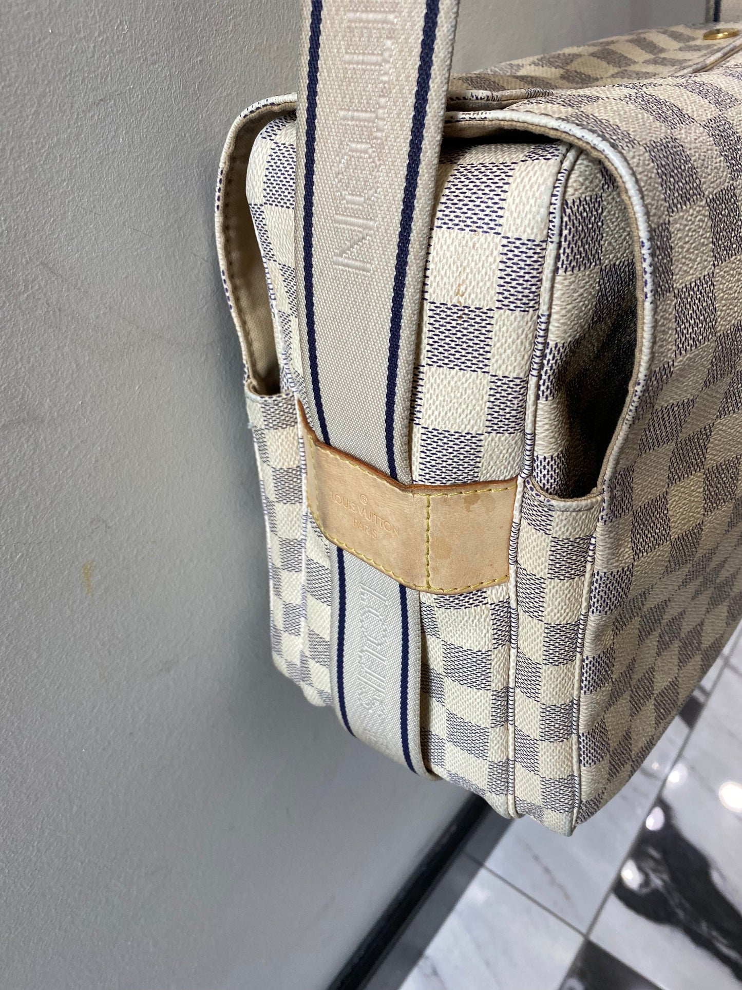 LOUIS VUITTON DAMIER AZUR NAVIGLIO MESSENGER BAG