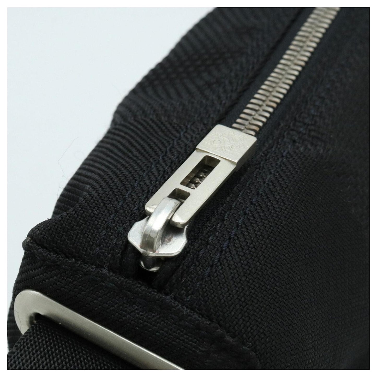LOUIS VUITTON DAMIER GEANT CITADIN PM MESSENGER BAG