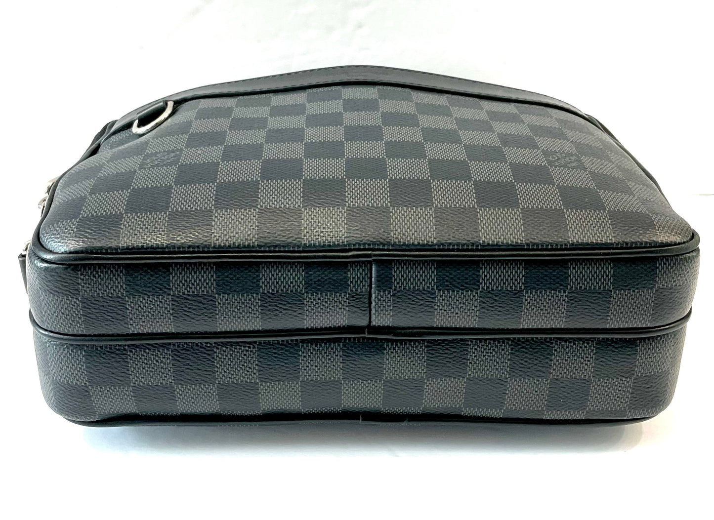 LOUIS VUITTON DAMIER GRAPHITE TROCADERO PM MESSENGER BAG