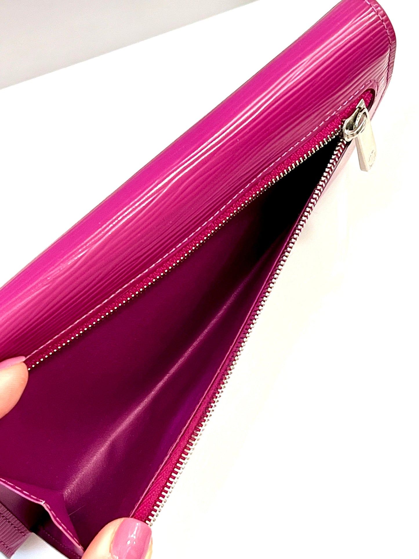 LOUIS VUITTON EPI LEATHER EUGENIE WALLET