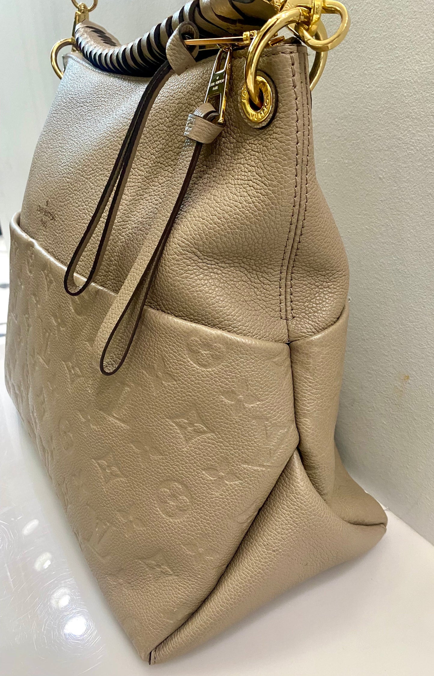 LOUIS VUITTON MONOGRAM EMPREINTE LEATHER MAIDA HOBO BAG TOURTERELLE