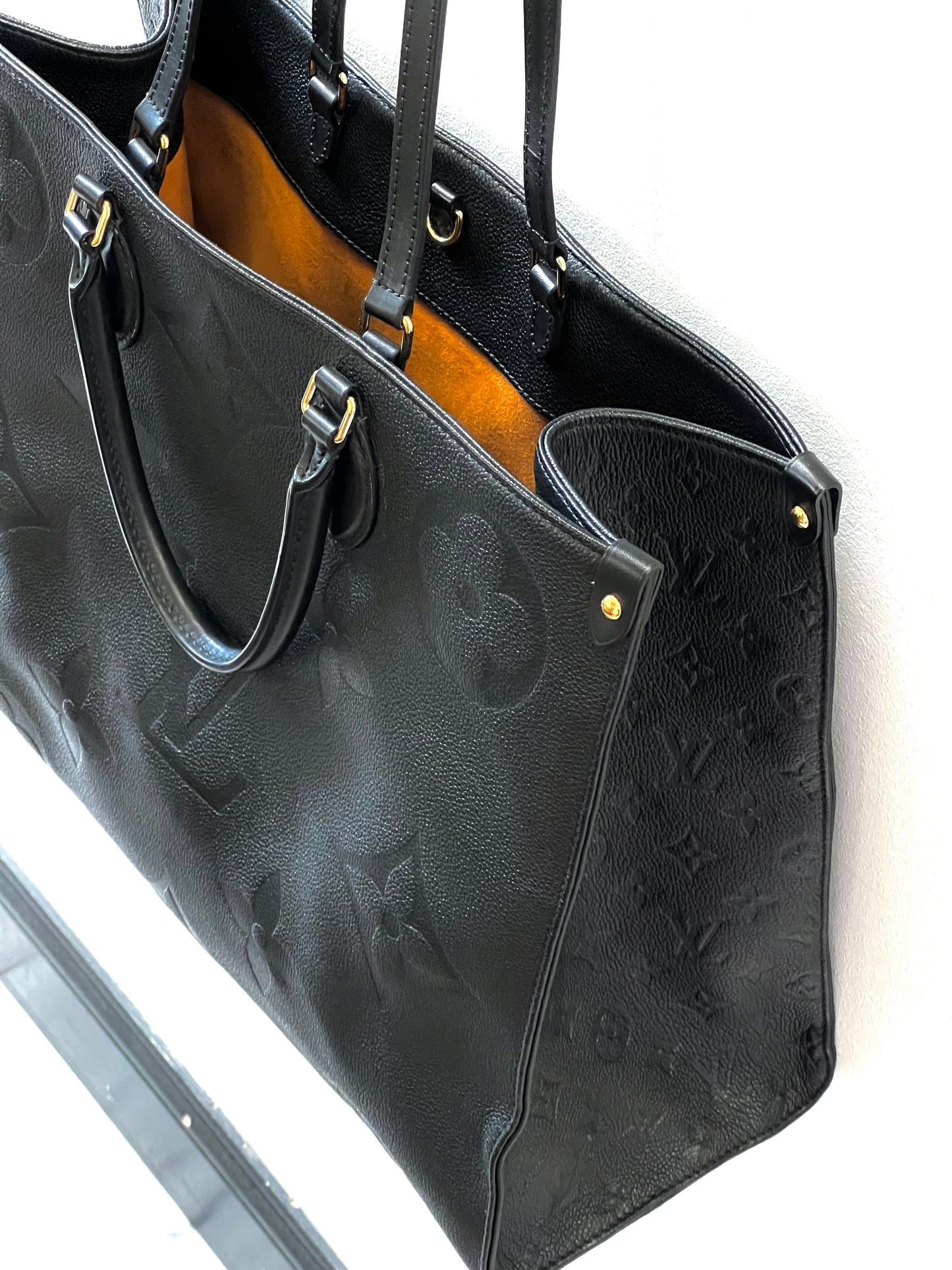 LOUIS VUITTON GIANT MONOGRAM EMPREINTE LEATHER ONTHEGO TOTE BAG