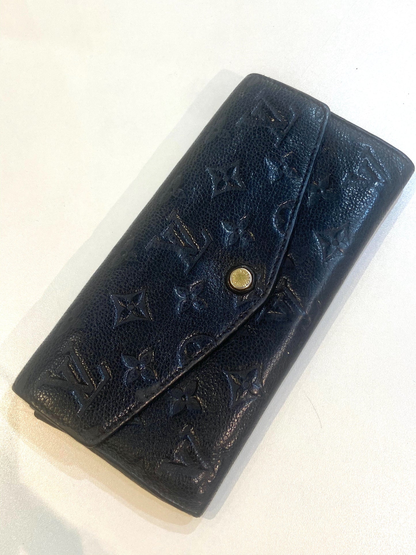GLM-EMPREINTE LEATHER MONOGRAM SARAH WALLET-HS