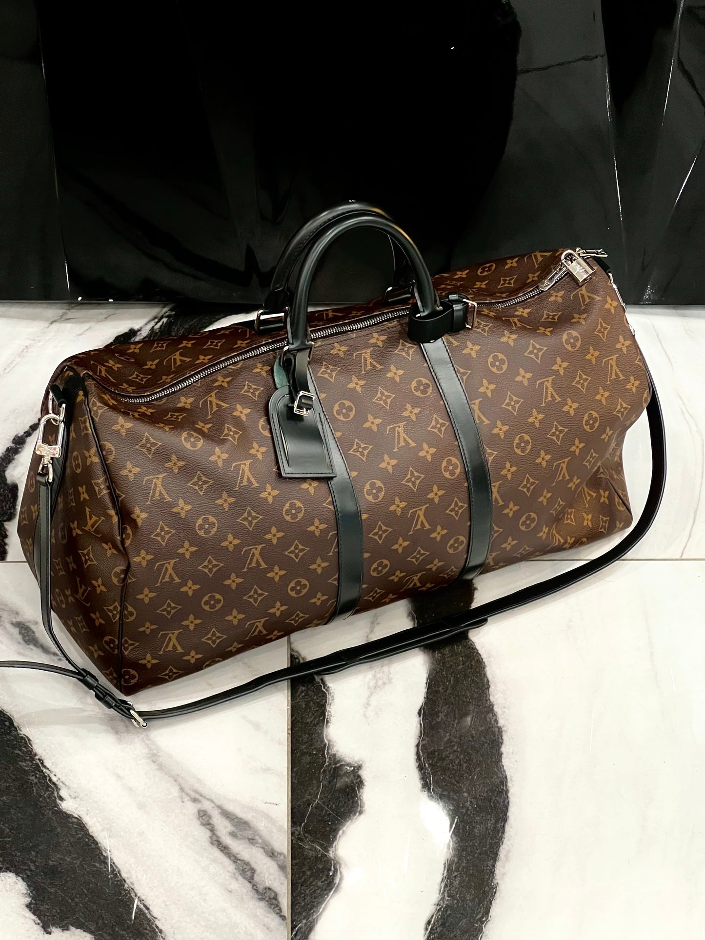 LOUIS VUITTON MONOGRAM MACASSAR KEEPALL BANDOULIÈRE 55 BAG