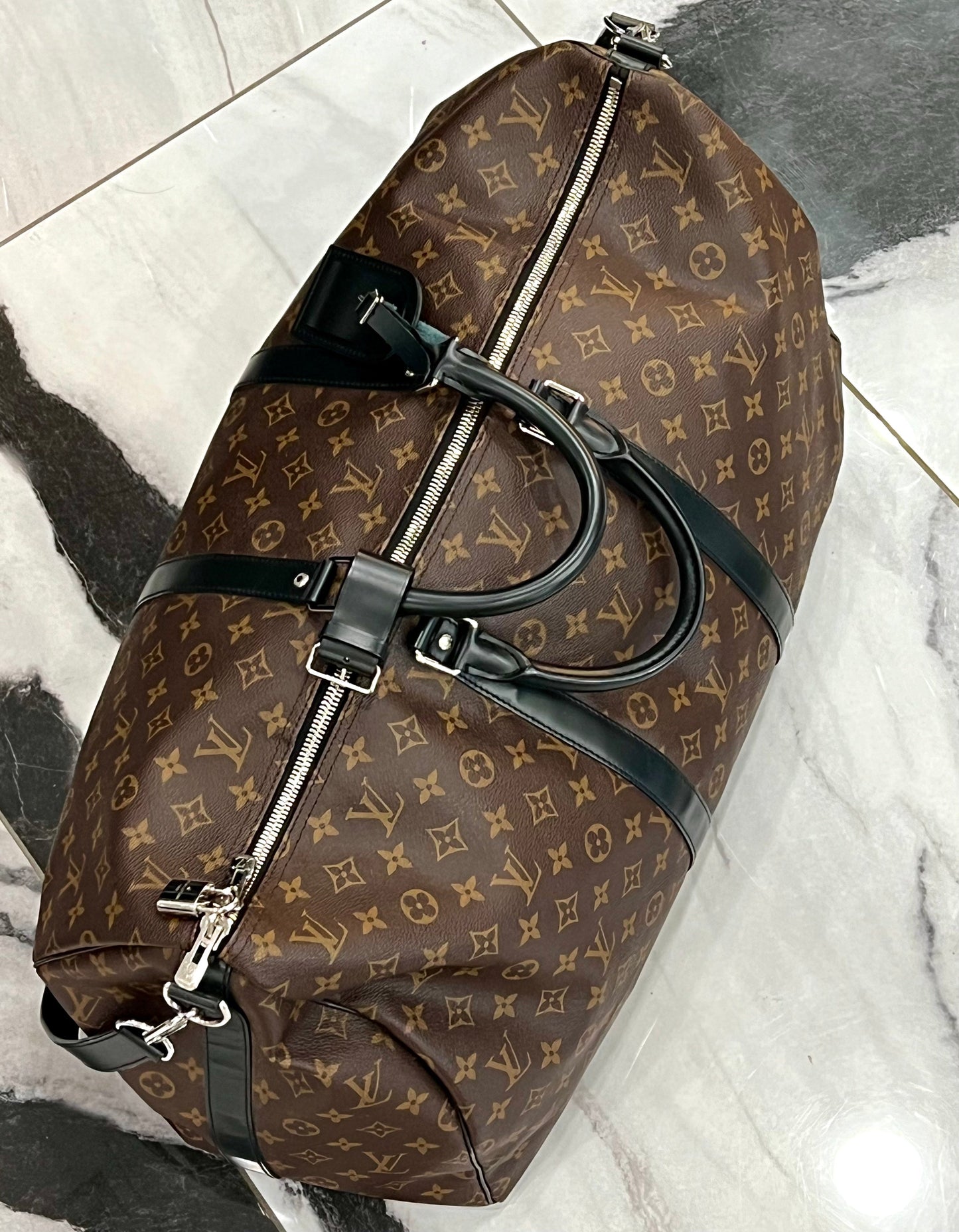 LOUIS VUITTON MONOGRAM MACASSAR KEEPALL BANDOULIÈRE 55 BAG