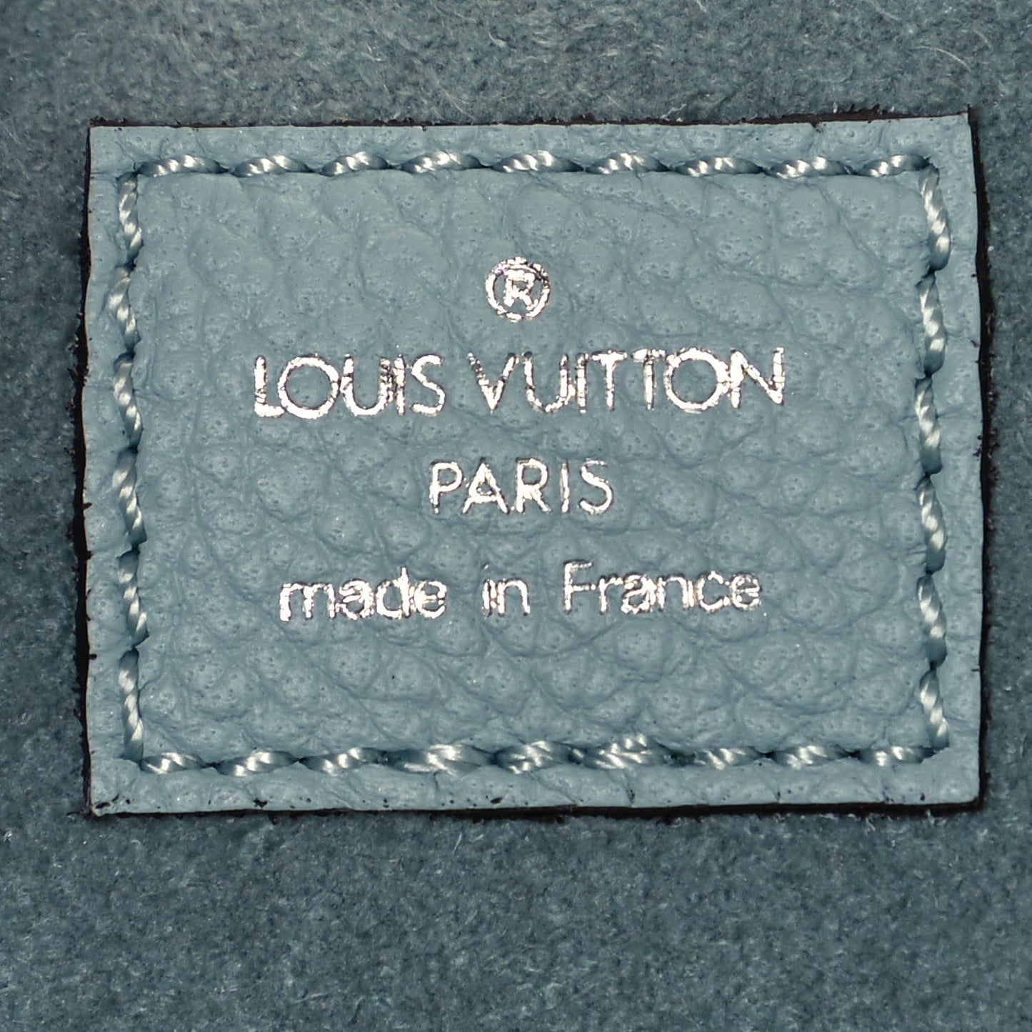LOUIS VUITTON MAHINA SCALA MINI POUCH IN VERT LAGON