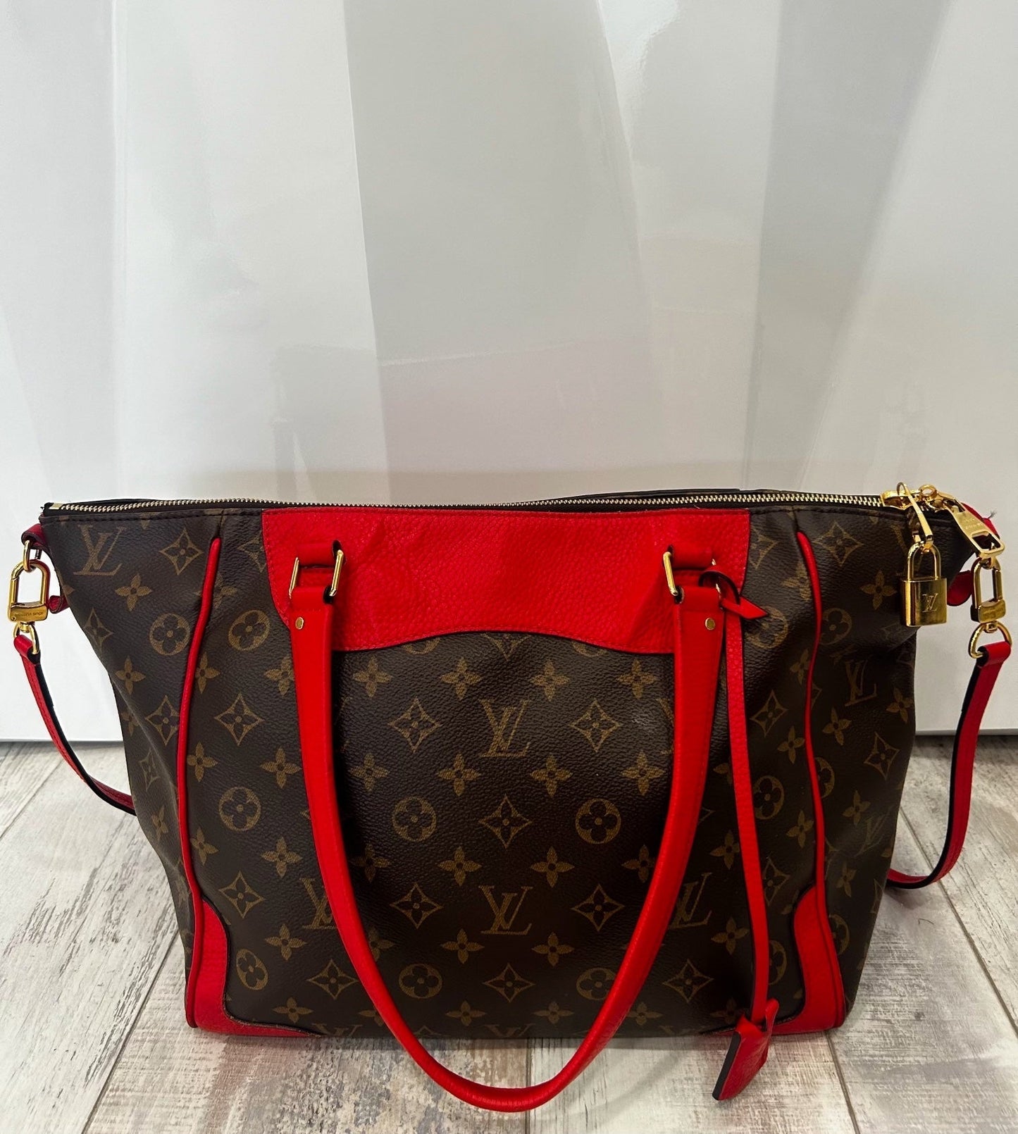 LOUIS VUITTON MONOGRAM ESTRELA MM NM CERISE TOTE BAG