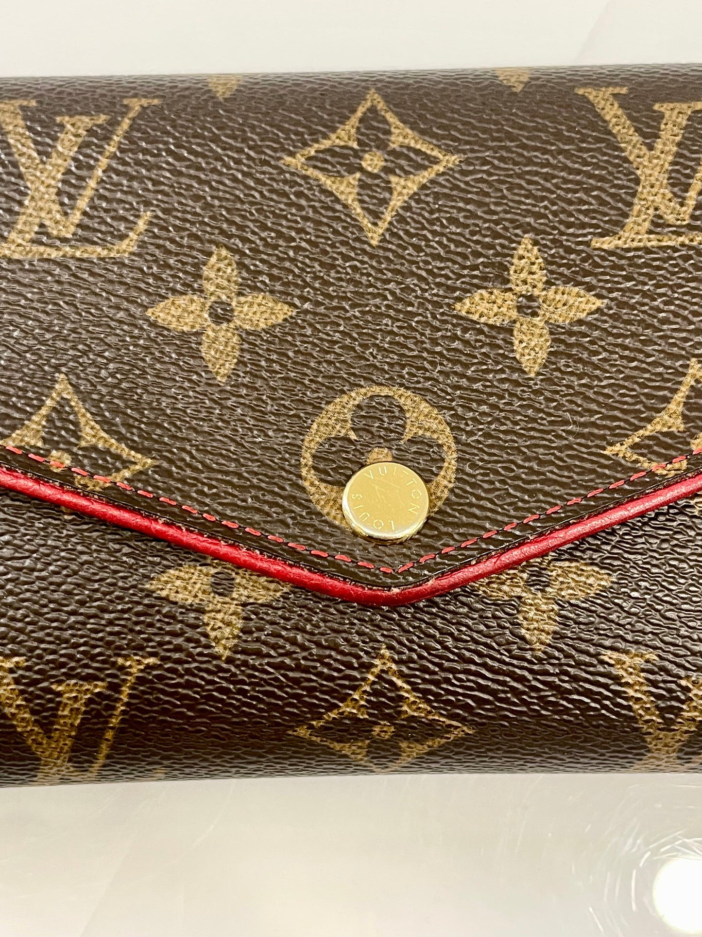 GLM-MONOGRAM CERISE PORTEFEUILLE REITRO SARAH WALLET