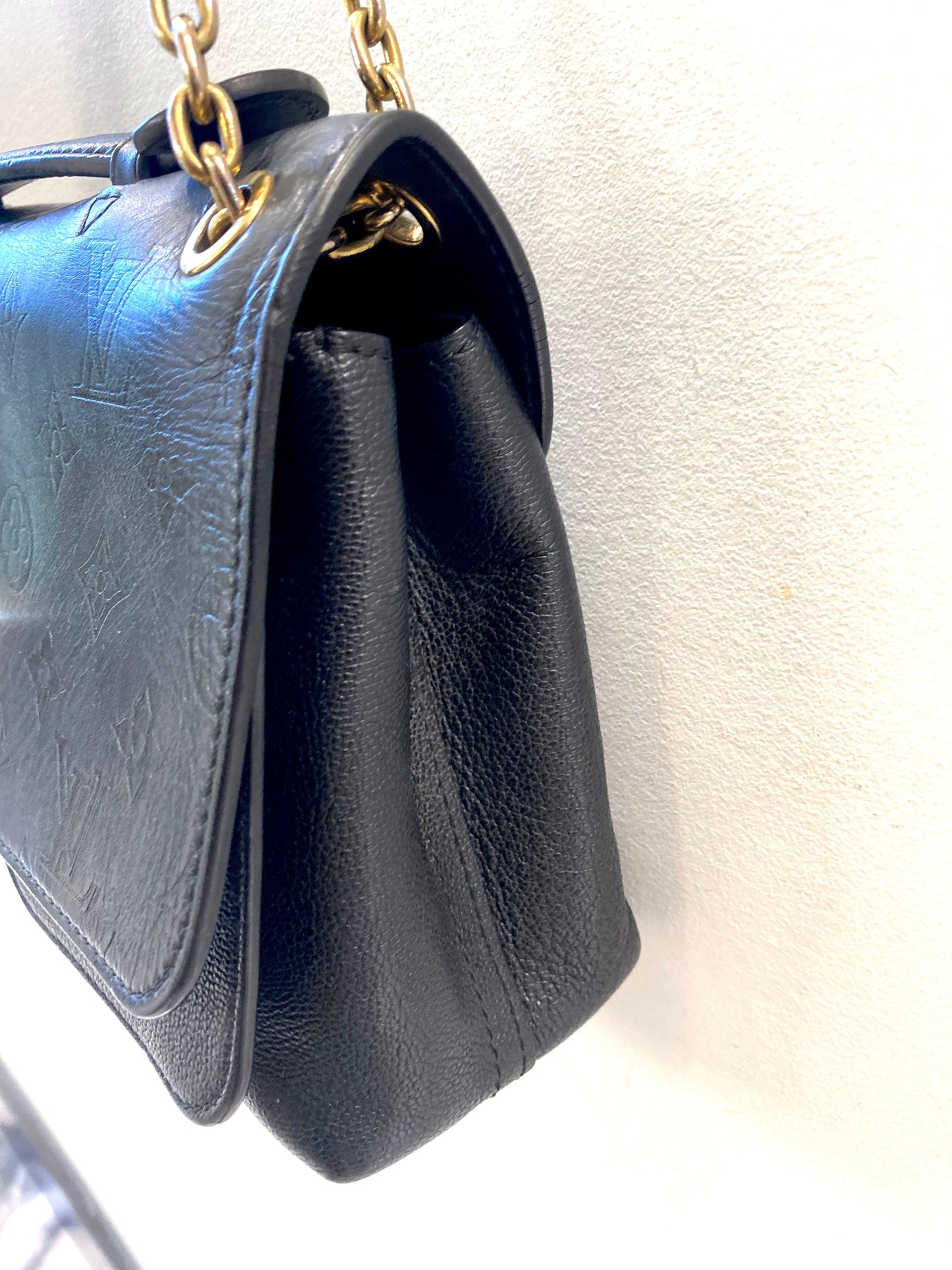 LOUIS VUITTON MONOGRAM CUIR PLUME ECUME VERY CHAIN BAG