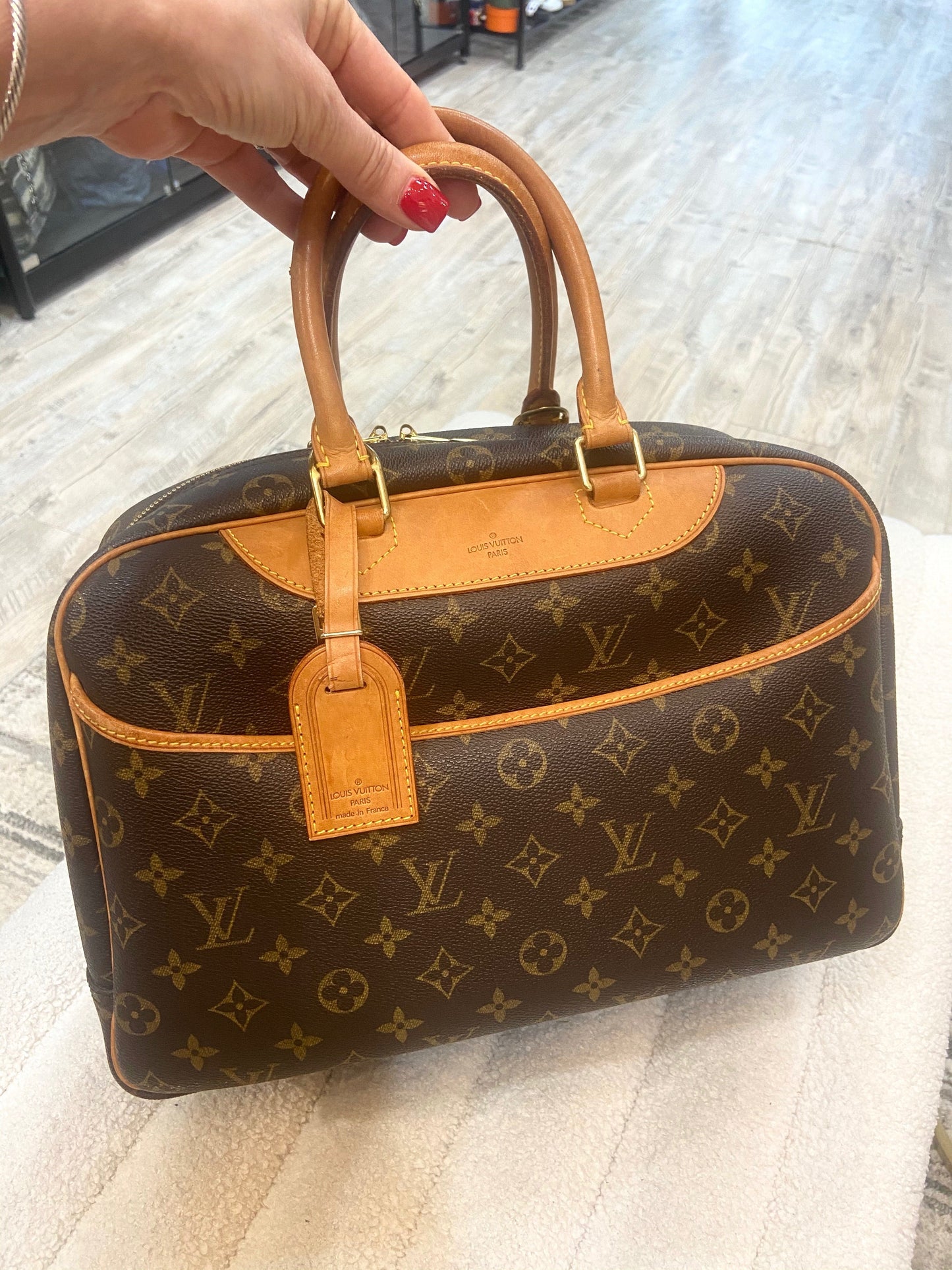 LOUIS VUITTON MONOGRAM DEAUVILLE HANDBAG