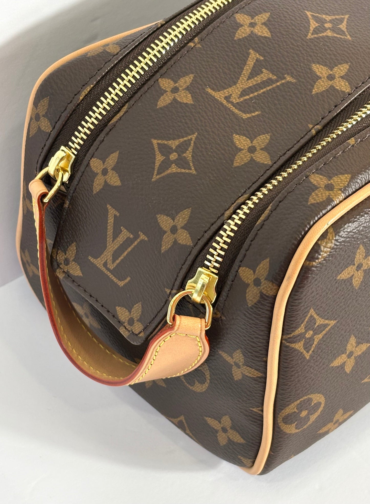 LOUIS VUITTON MONOGRAM DOPP KIT TOILET POUCH