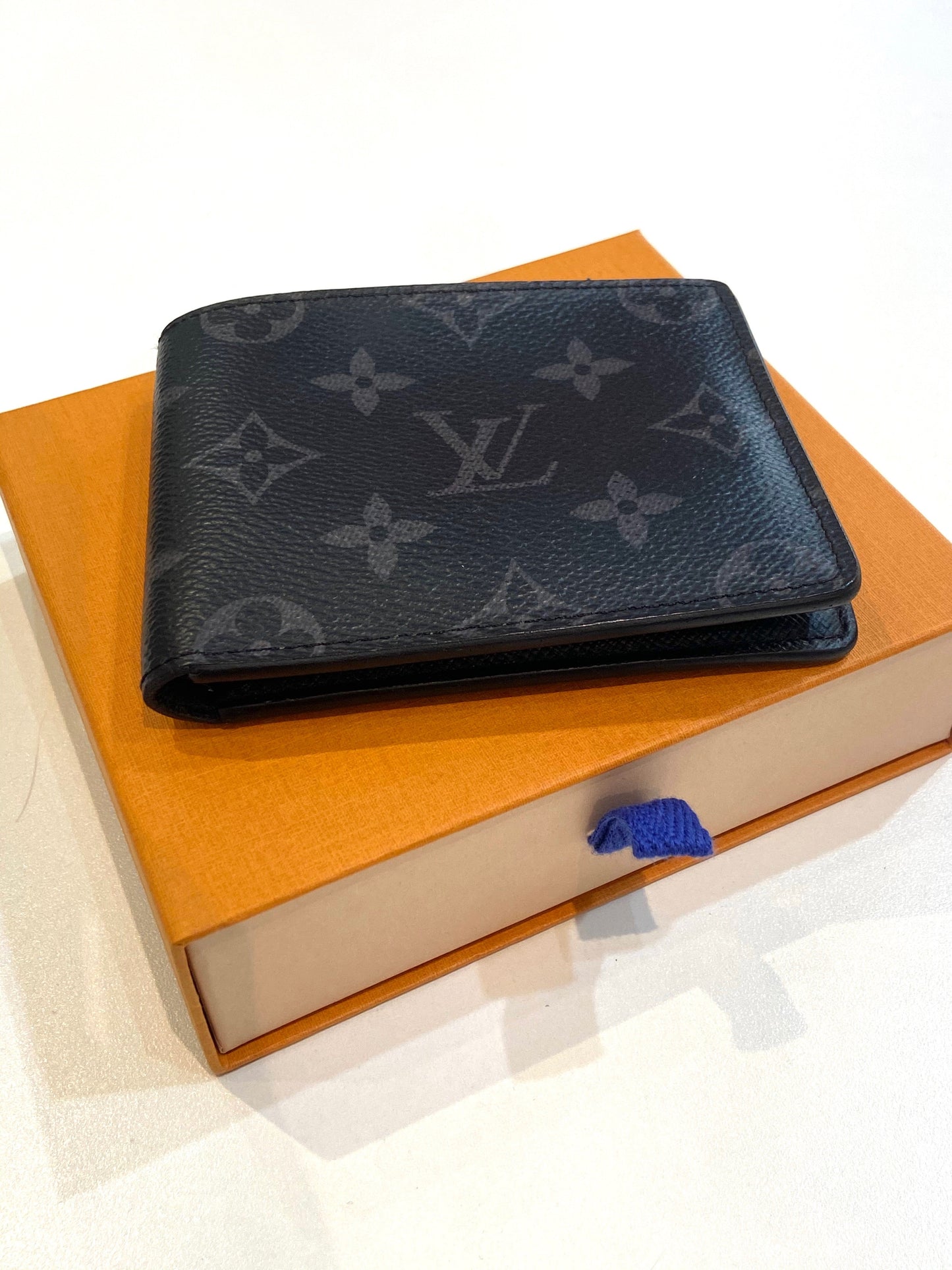 GLM-MONOGRAM ECLIPSE MULTIPLE WALLET
