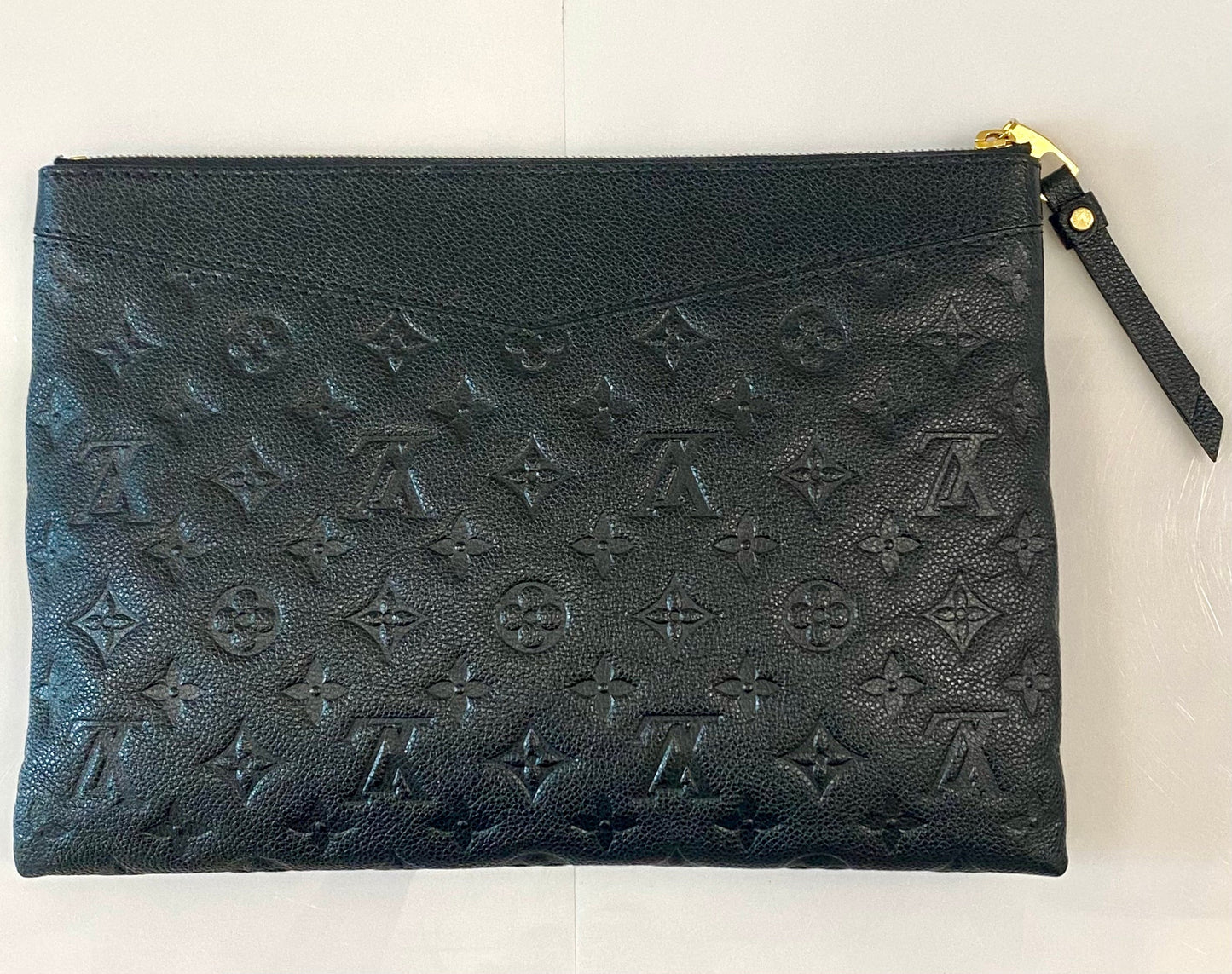 LOUIS VUITTON MONOGRAM EMPREINTE LEATHER DAILY POUCH CLUTCH BAG