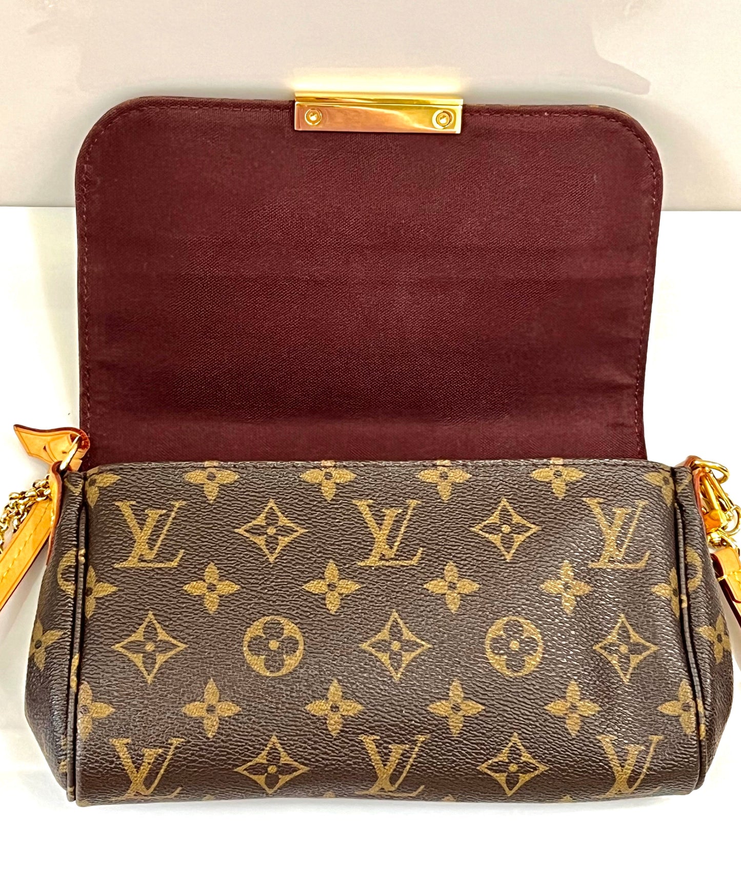 LOUIS VUITTON MONOGRAM FAVORITE PM BAG