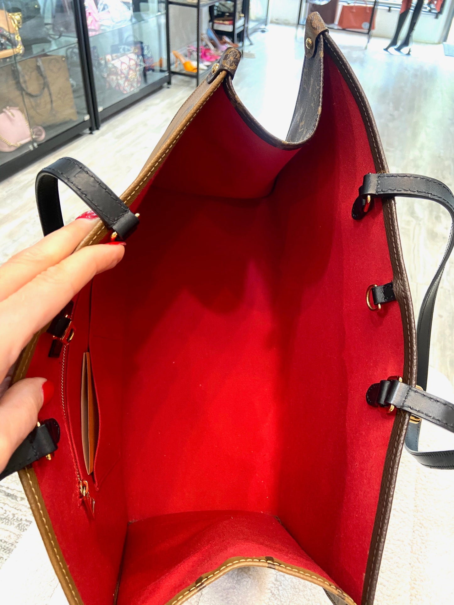 LOUIS VUITTON GIANT REVERSE MONOGRAM ON THE GO TOTE BAG GM