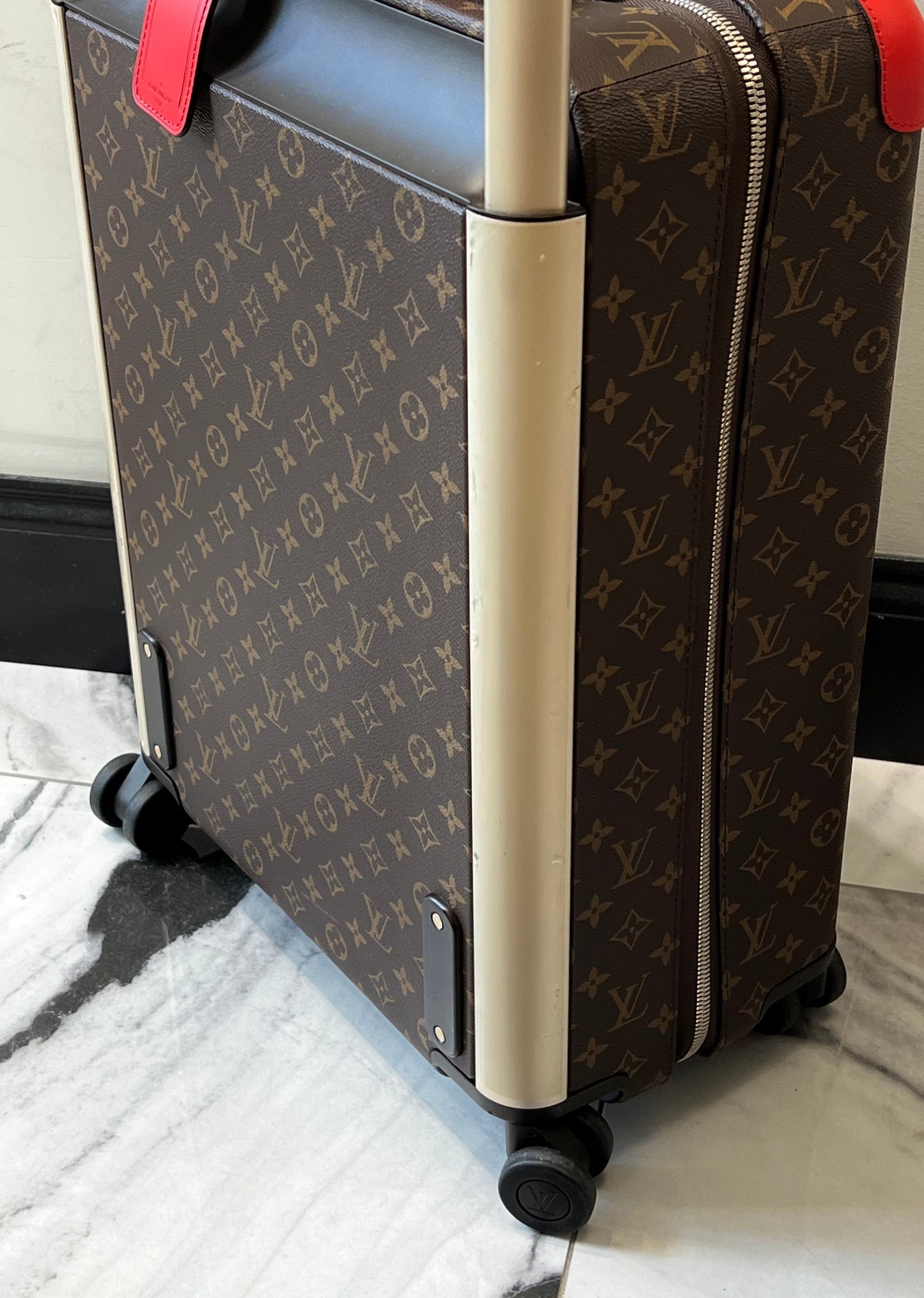 LOUIS VUITTON MONOGRAM HORIZON 55 SUITCASE