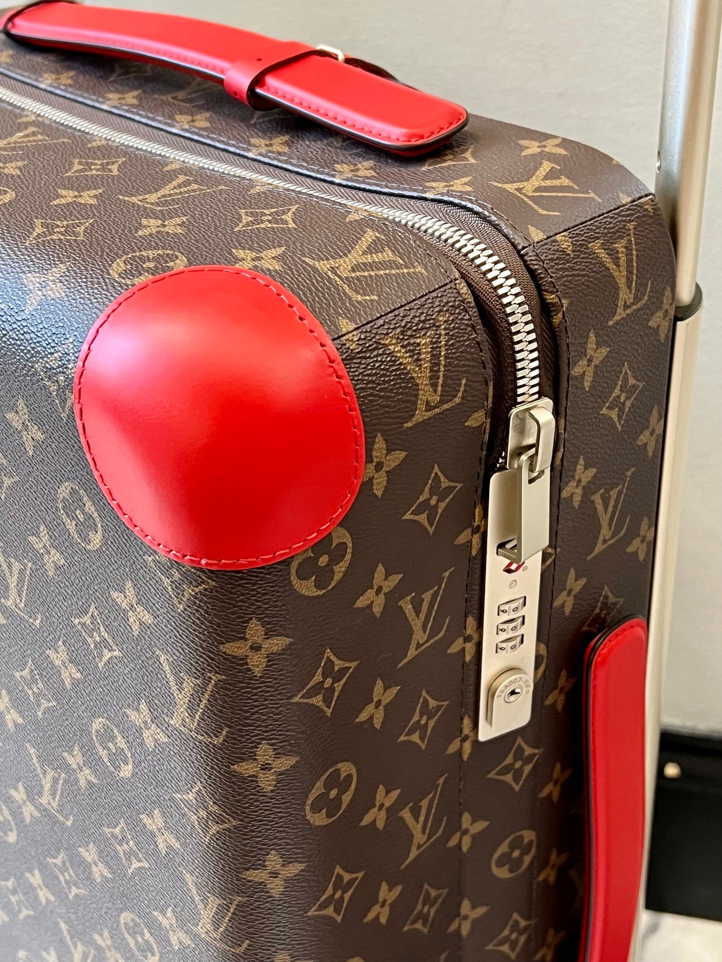 LOUIS VUITTON MONOGRAM HORIZON 55 SUITCASE