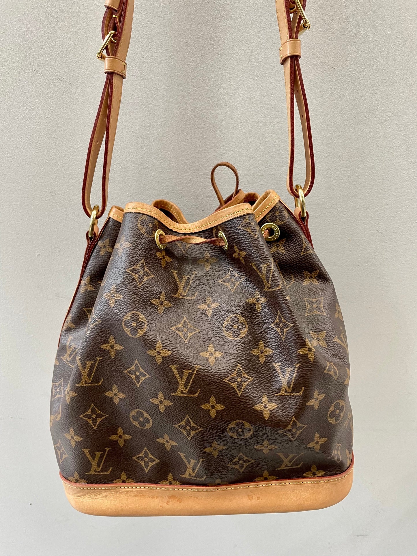 LOUIS VUITTON MONOGRAM NOÉ BB SHOULDER BAG