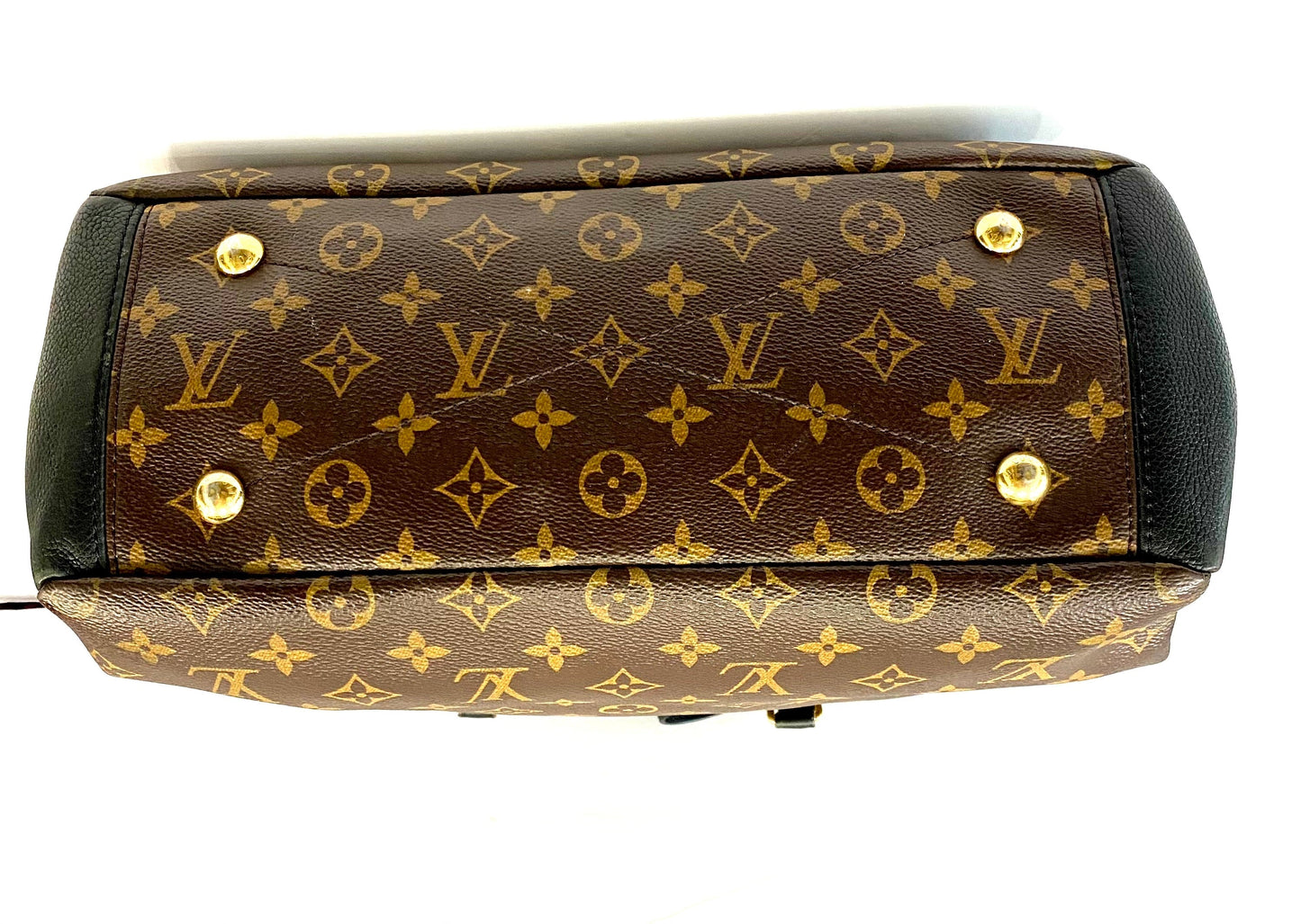 LOUIS VUITTON MONOGRAM PALLAS FULL SHOULDER BAG