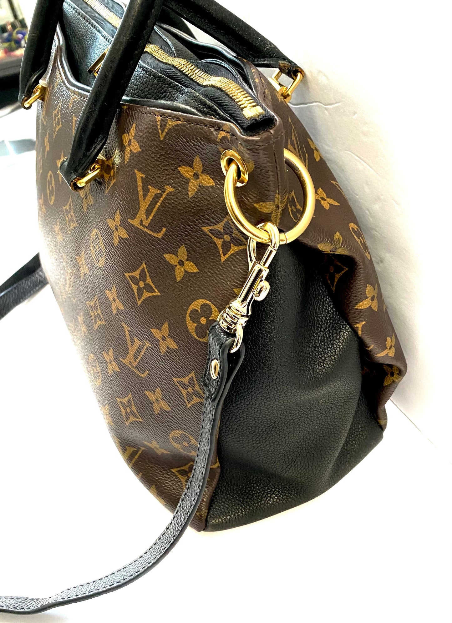 LOUIS VUITTON MONOGRAM PALLAS FULL SHOULDER BAG