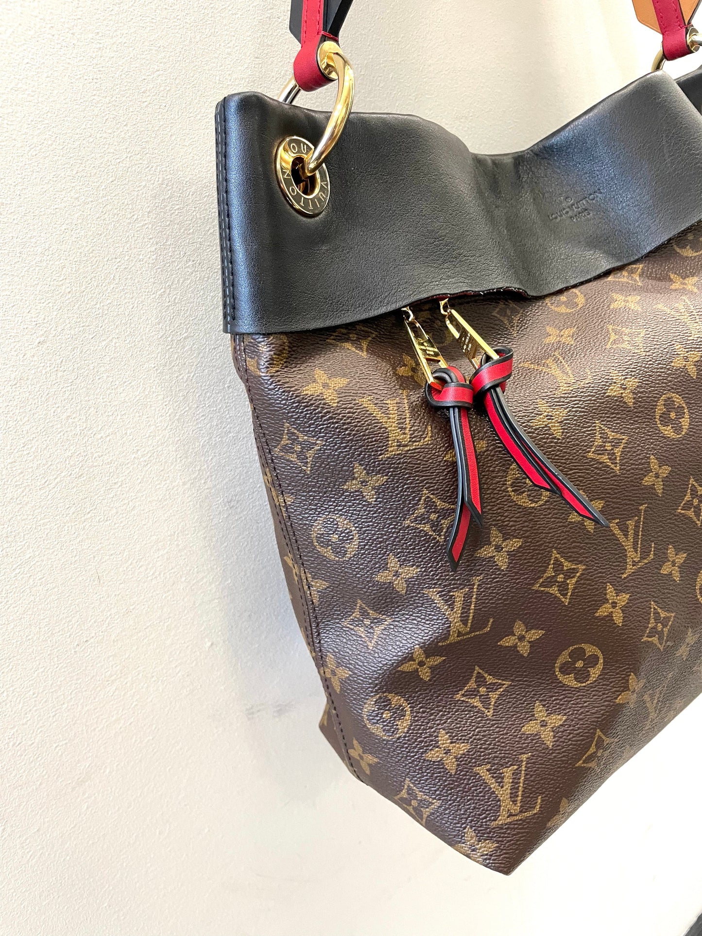 LOUIS VUITTON MONOGRAM TUILERIES HOBO BAG BLACK