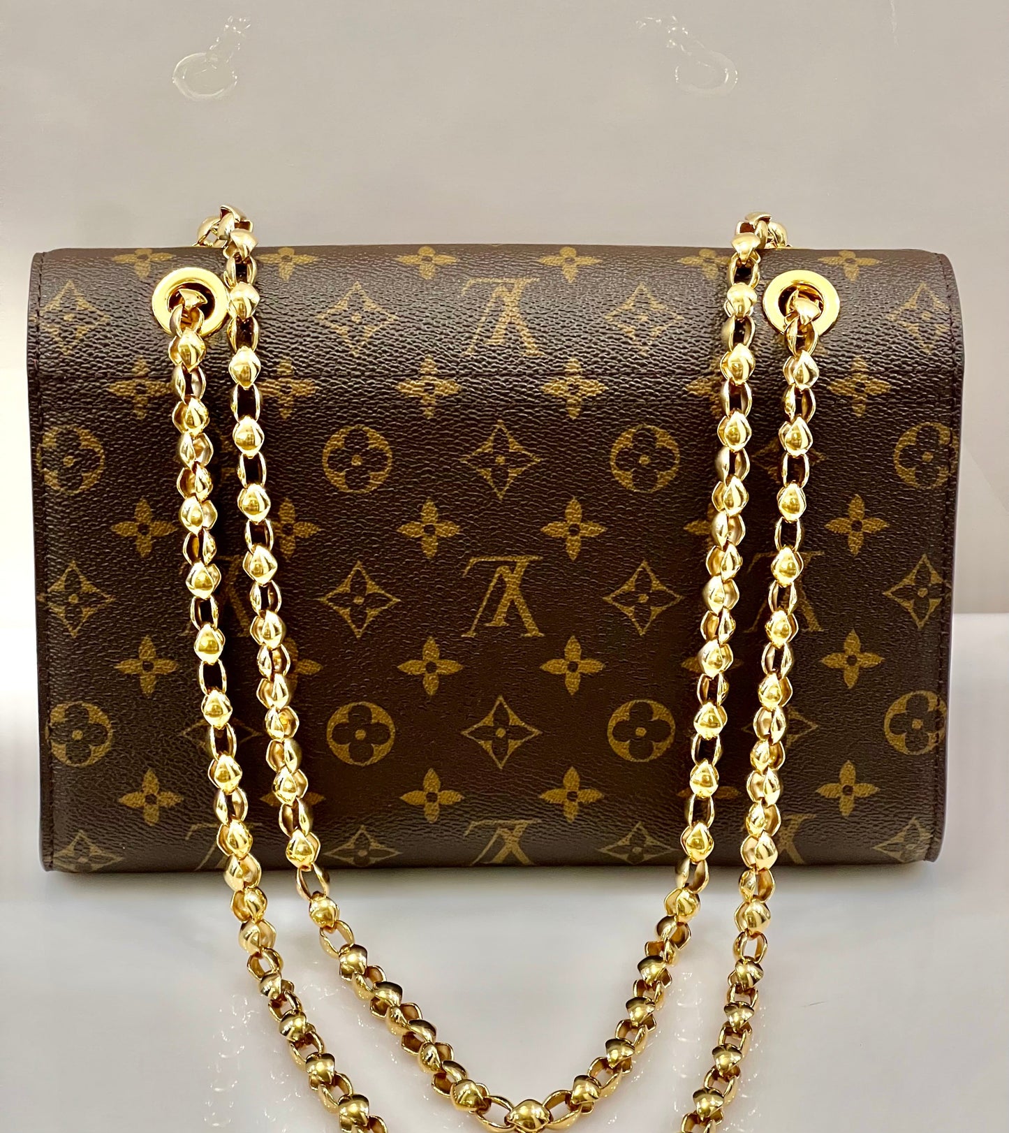 LOUIS VUITTON MONOGRAM VICTOIRE SHOULDER BAG CHERRY