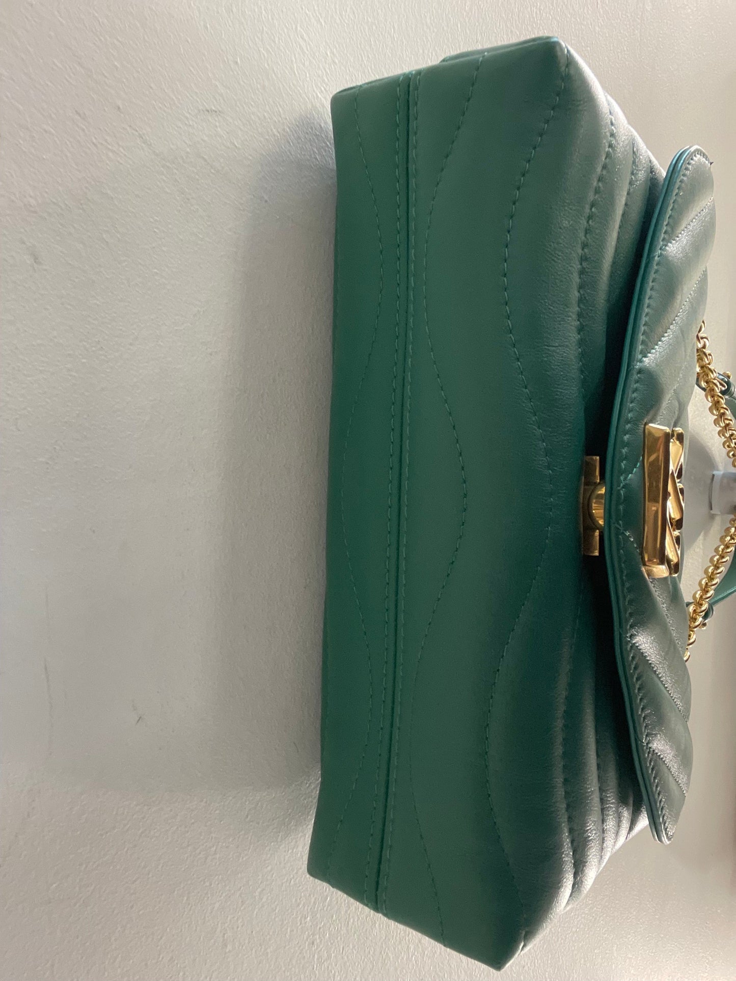 LOUIS VUITTON NEW WAVE CHAIN BAG MM IN EMERALD GREEN
