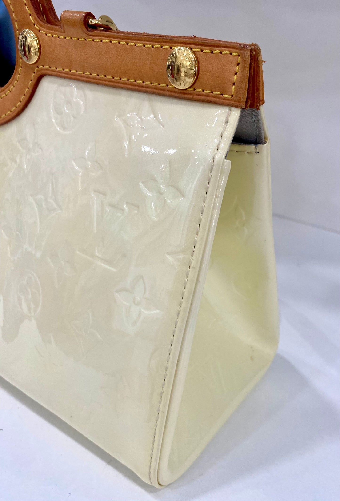 LOUIS VUITTON VERNIS ROXBURY DRIVE BAG