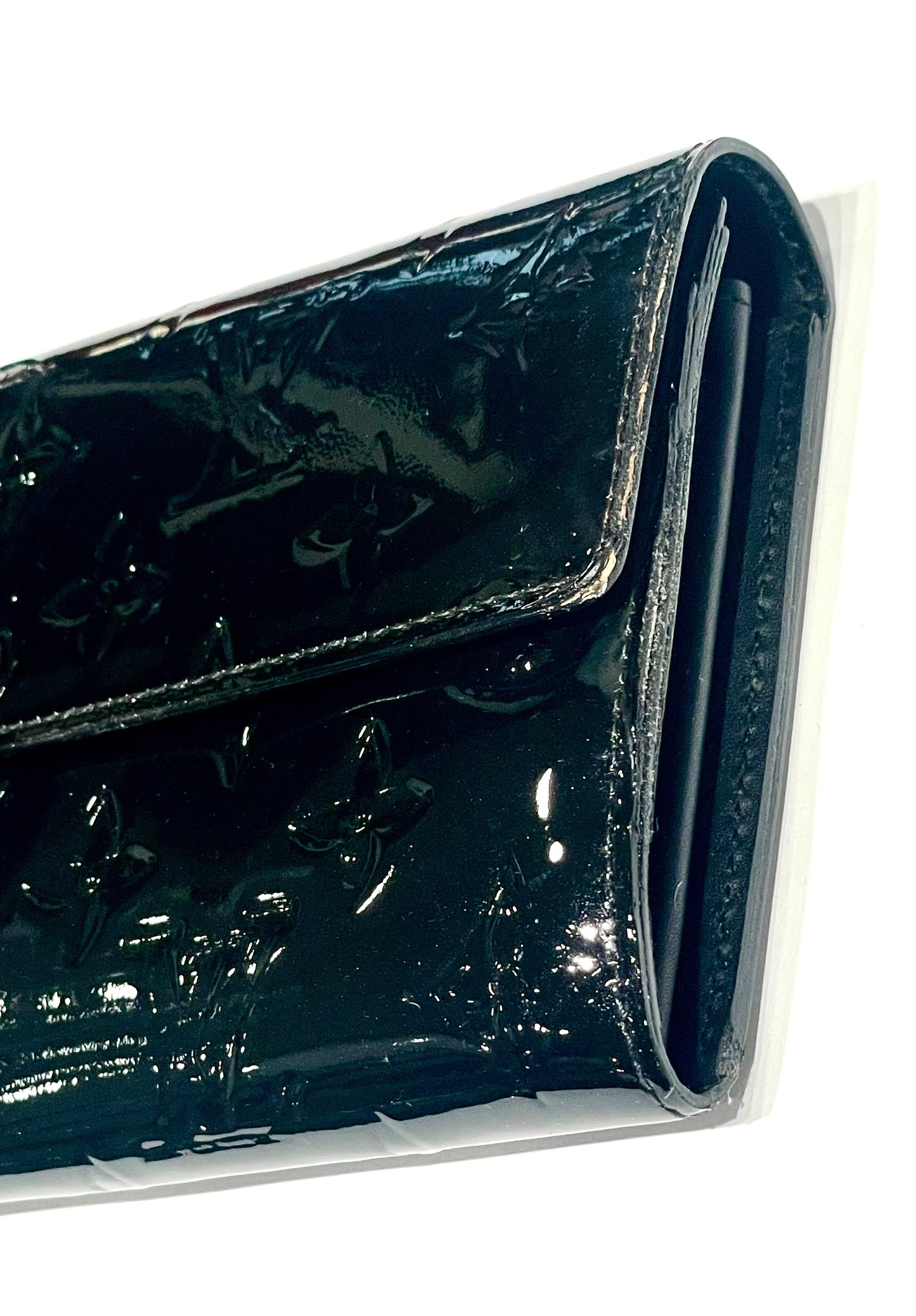LOUIS VUITTON MONOGRAM VERNIS LEATHER SARAH WALLET