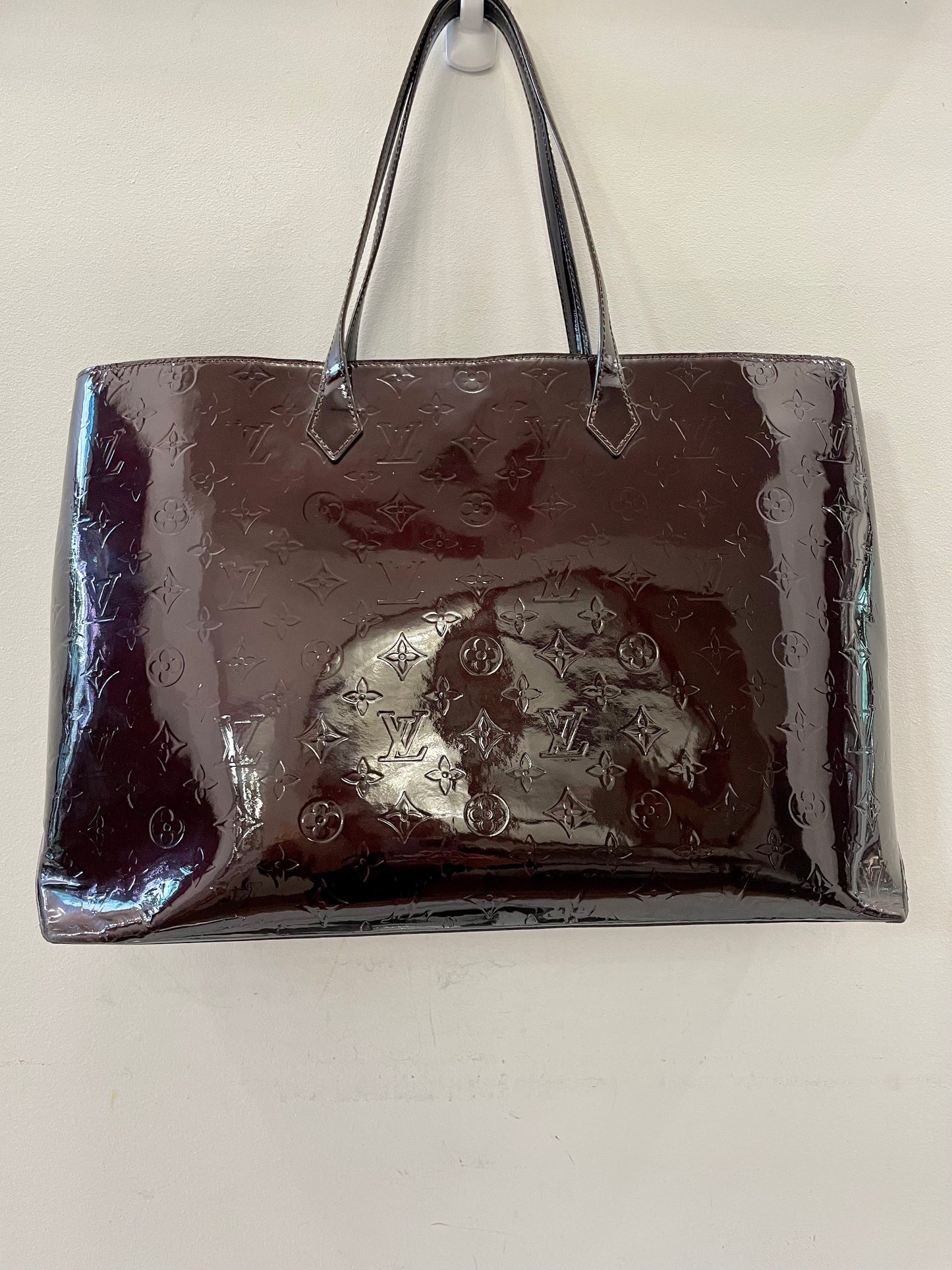 LOUIS VUITTON MONOGRAM VERNIS WILSHIRE GM TOTE BAG