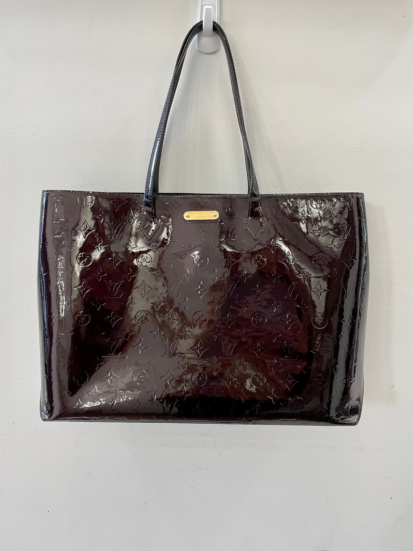 LOUIS VUITTON MONOGRAM VERNIS WILSHIRE GM TOTE BAG