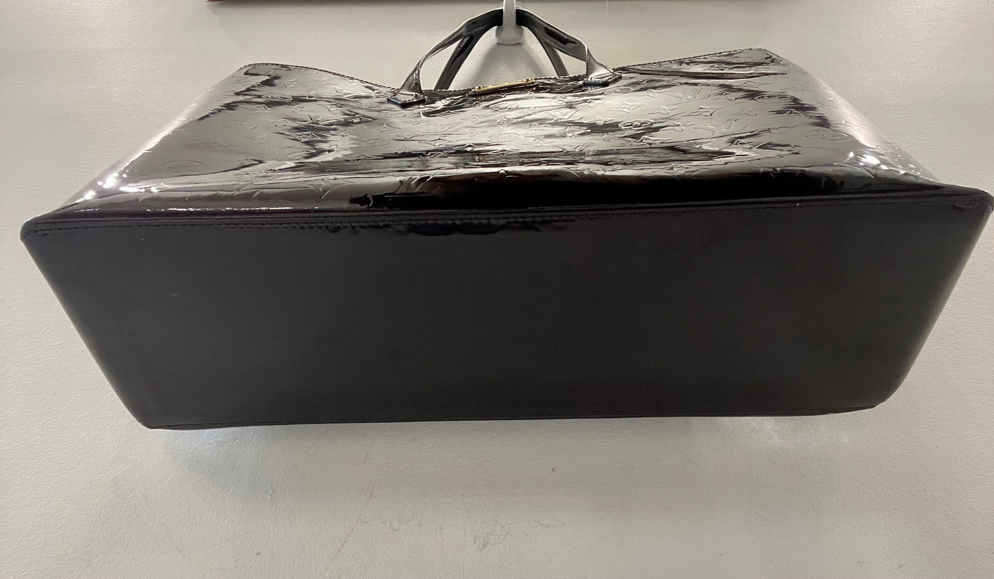 LOUIS VUITTON MONOGRAM VERNIS WILSHIRE GM TOTE BAG