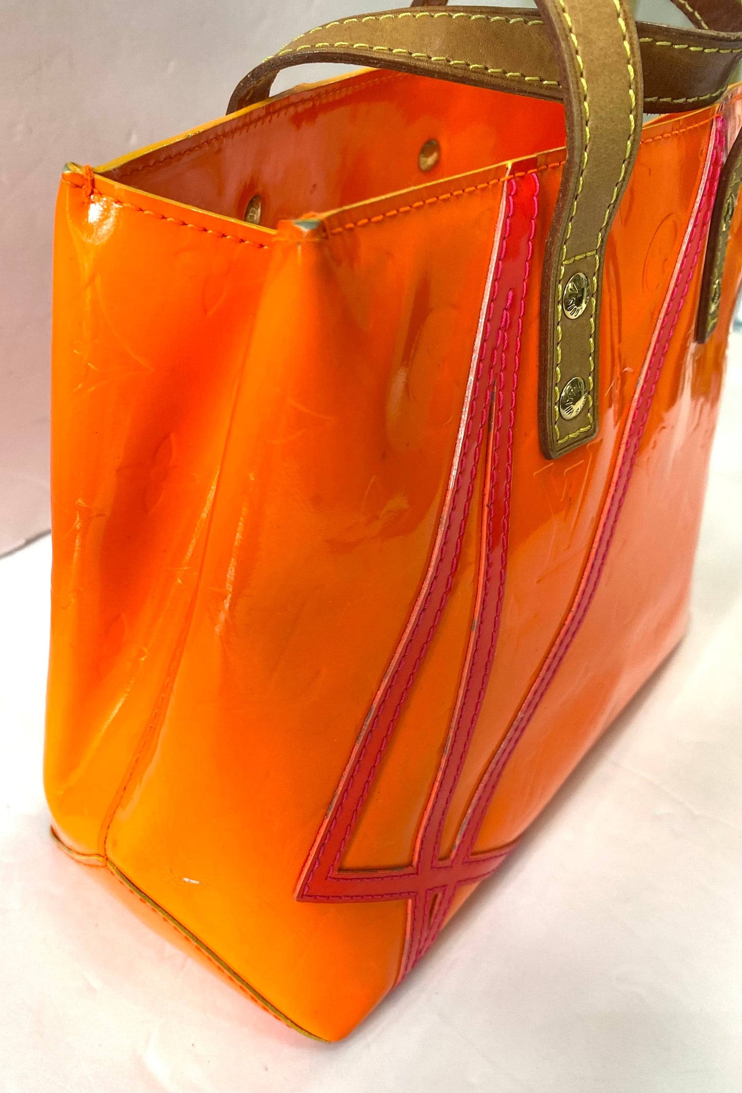 LOUIS VUITTON X ROBERT WILSON FLOU MONOGRAM VERNIS READE PM TOTE