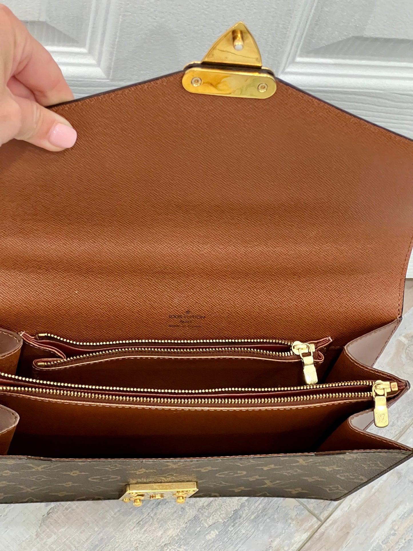 LOUIS VUITTON MONOGRAM CONCORDE HANDBAG