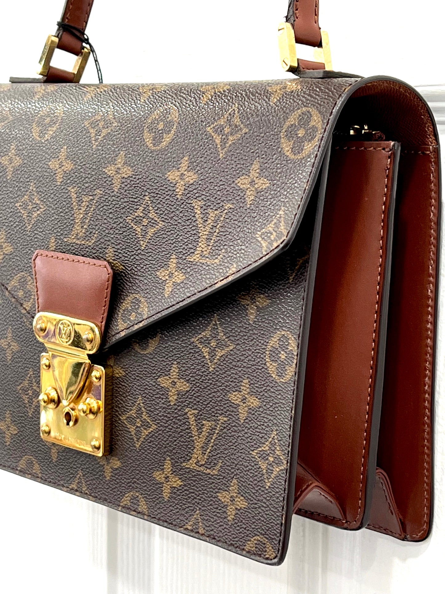 LOUIS VUITTON MONOGRAM CONCORDE HANDBAG
