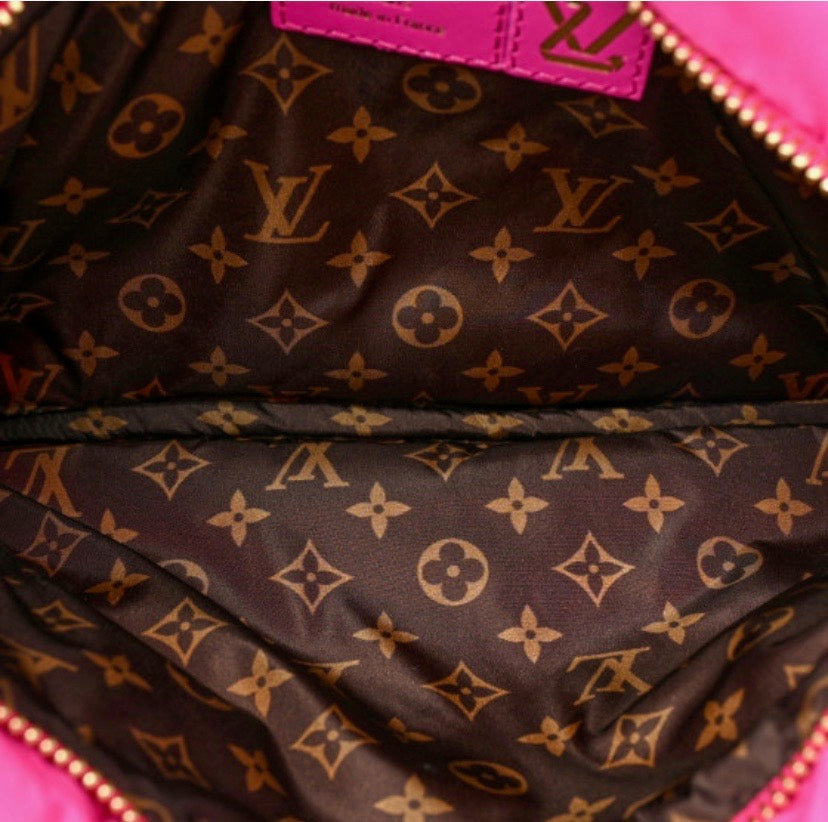 LOUIS VUITTON LV PILLOW MAXI MULTI POCHETTE