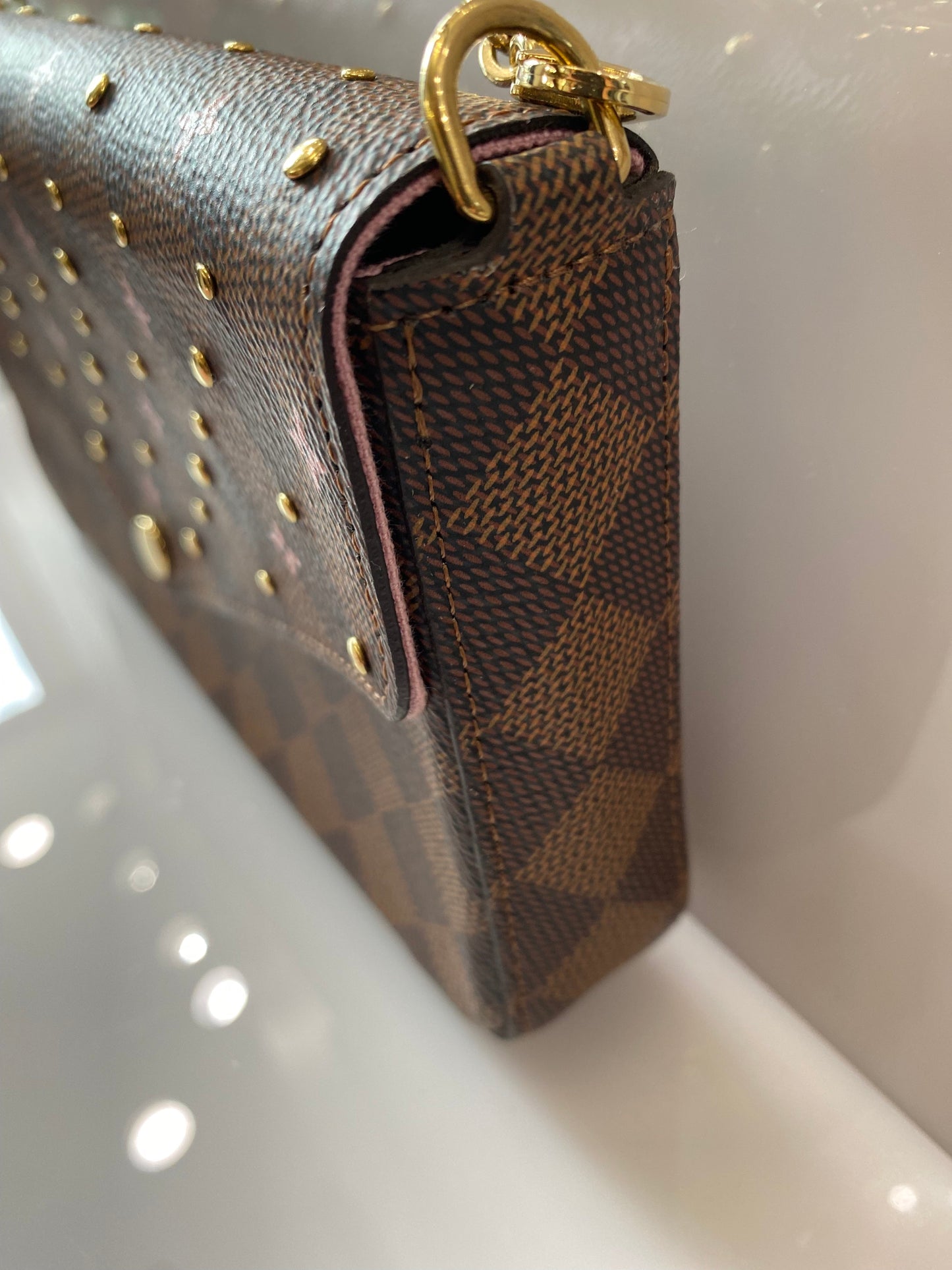LOUIS VUITTON DAMIER EBENE FLOWER STUDDED FELICIE POCHETTE