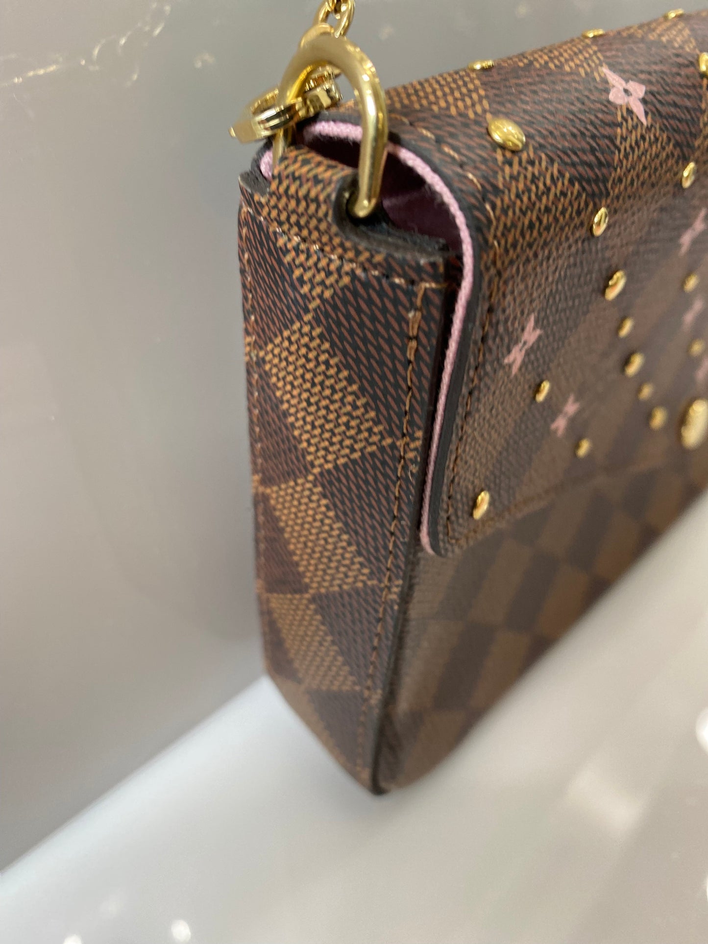 LOUIS VUITTON DAMIER EBENE FLOWER STUDDED FELICIE POCHETTE