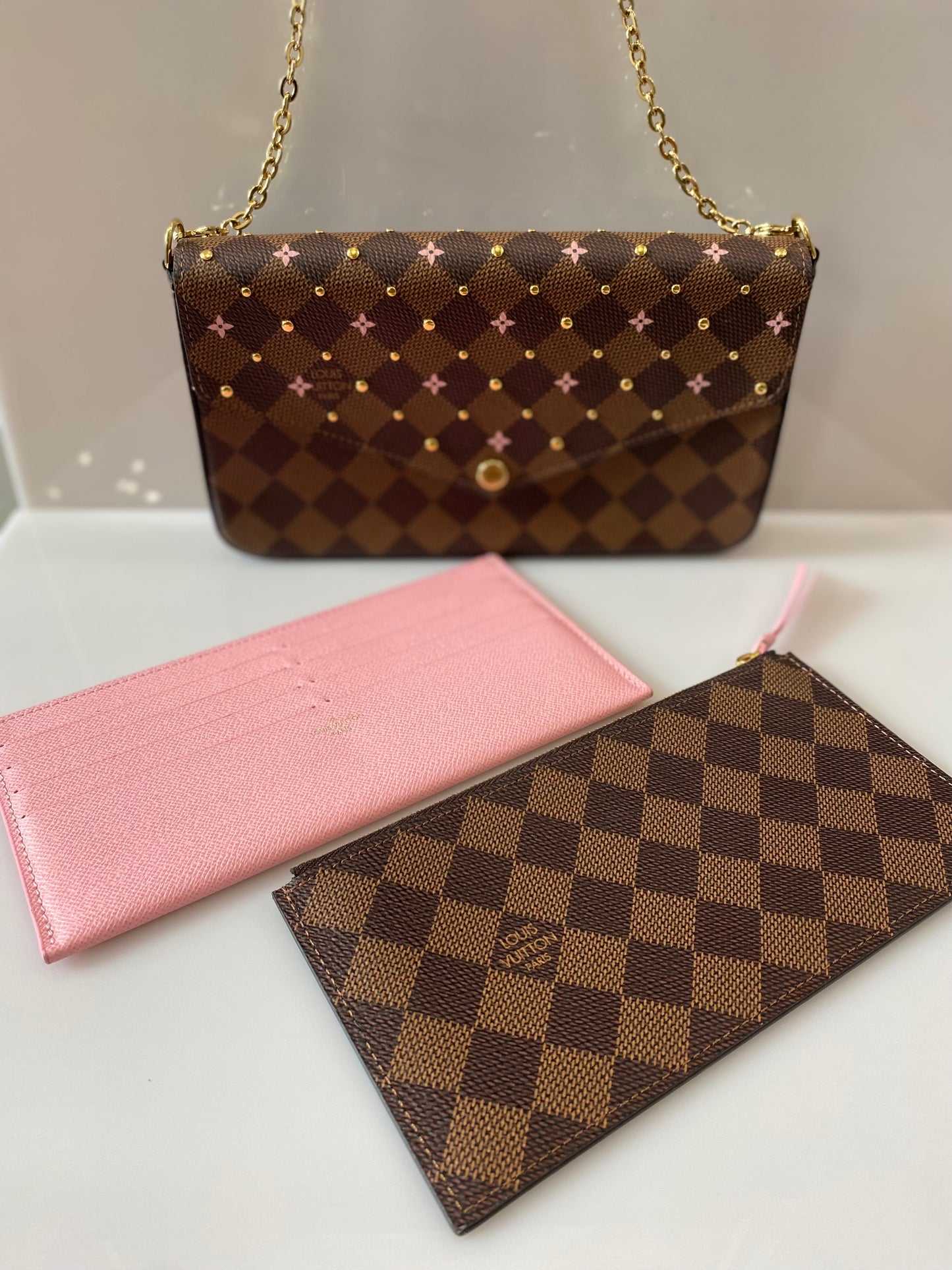 LOUIS VUITTON DAMIER EBENE FLOWER STUDDED FELICIE POCHETTE