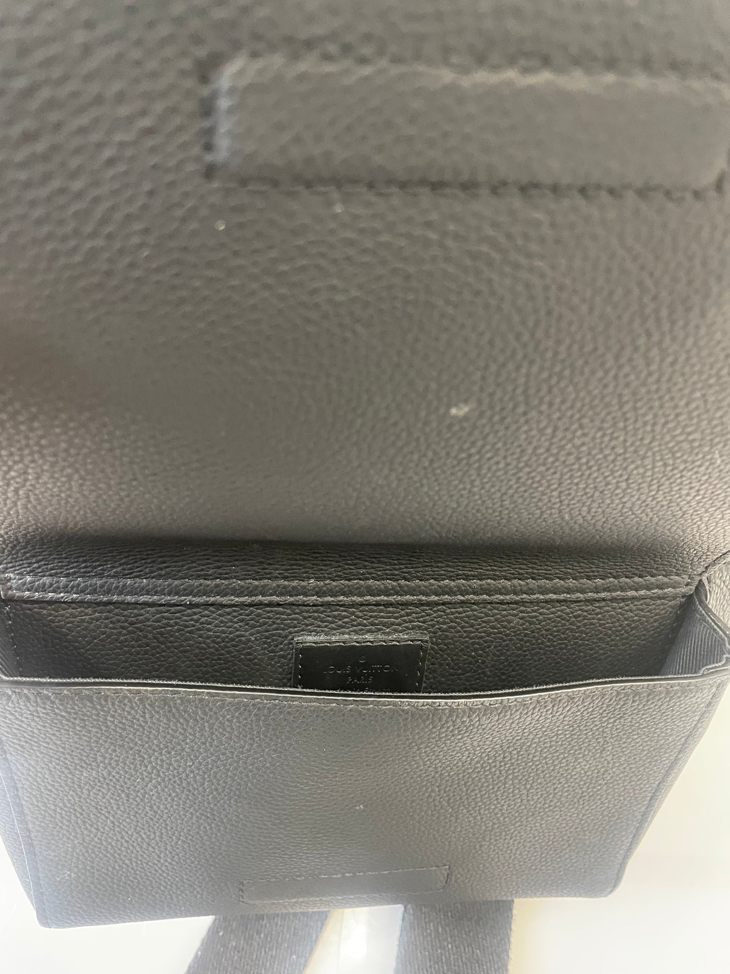 LOUIS VUITTON GRAINED CALFSKIN AEROGRAM TAKEOFF SLING BAG