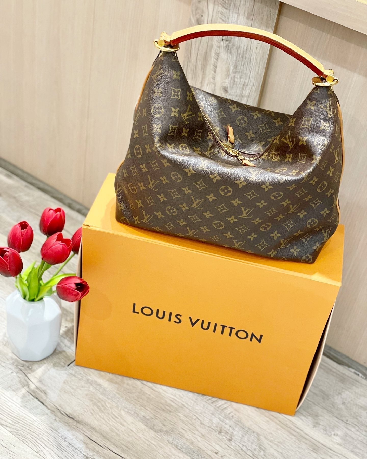 Louis Vuitton Monogram Canvas Sully MM Bag
