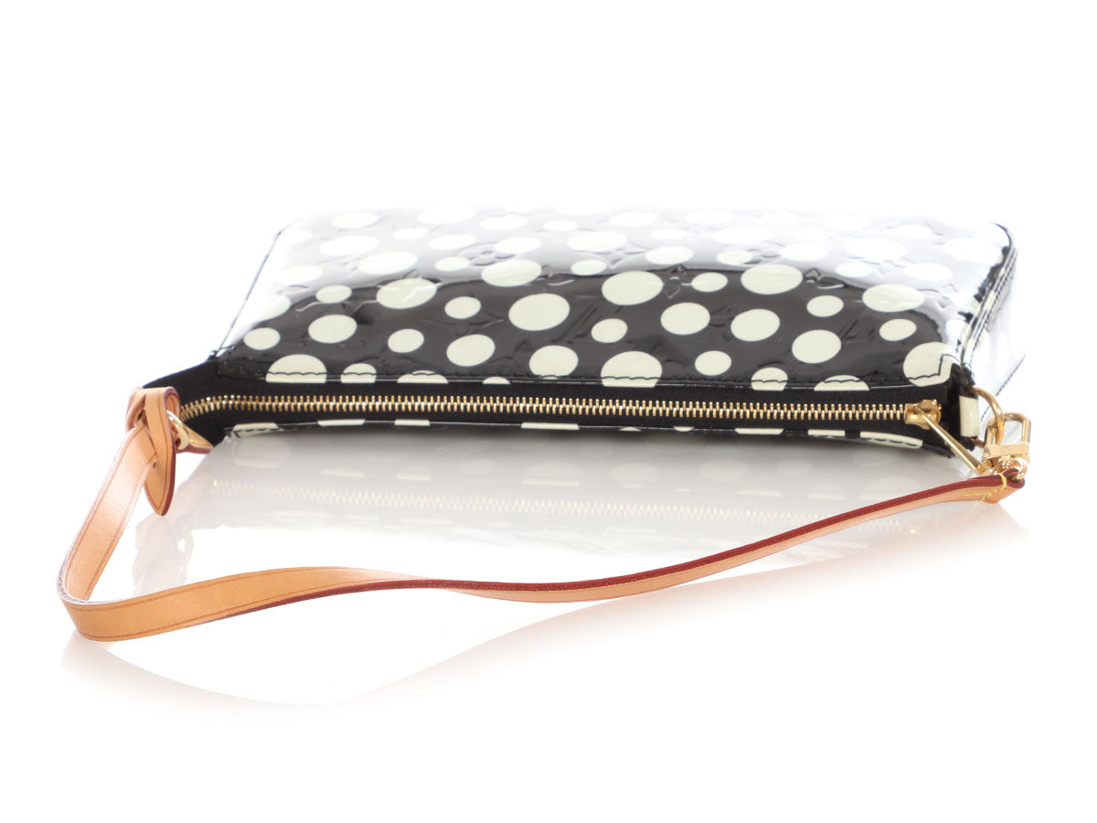 Louis Vuitton Yayoi Kusama Infinity Black Dots Vernis Pochette