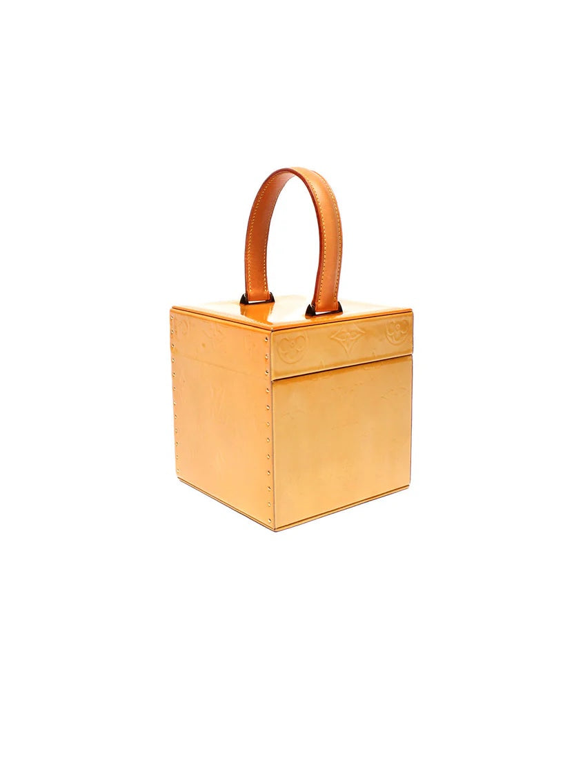 LOUIS VUITTON MONOGRAM VERNIS LEATHER BLEEKER COSMETIC HANDBAG